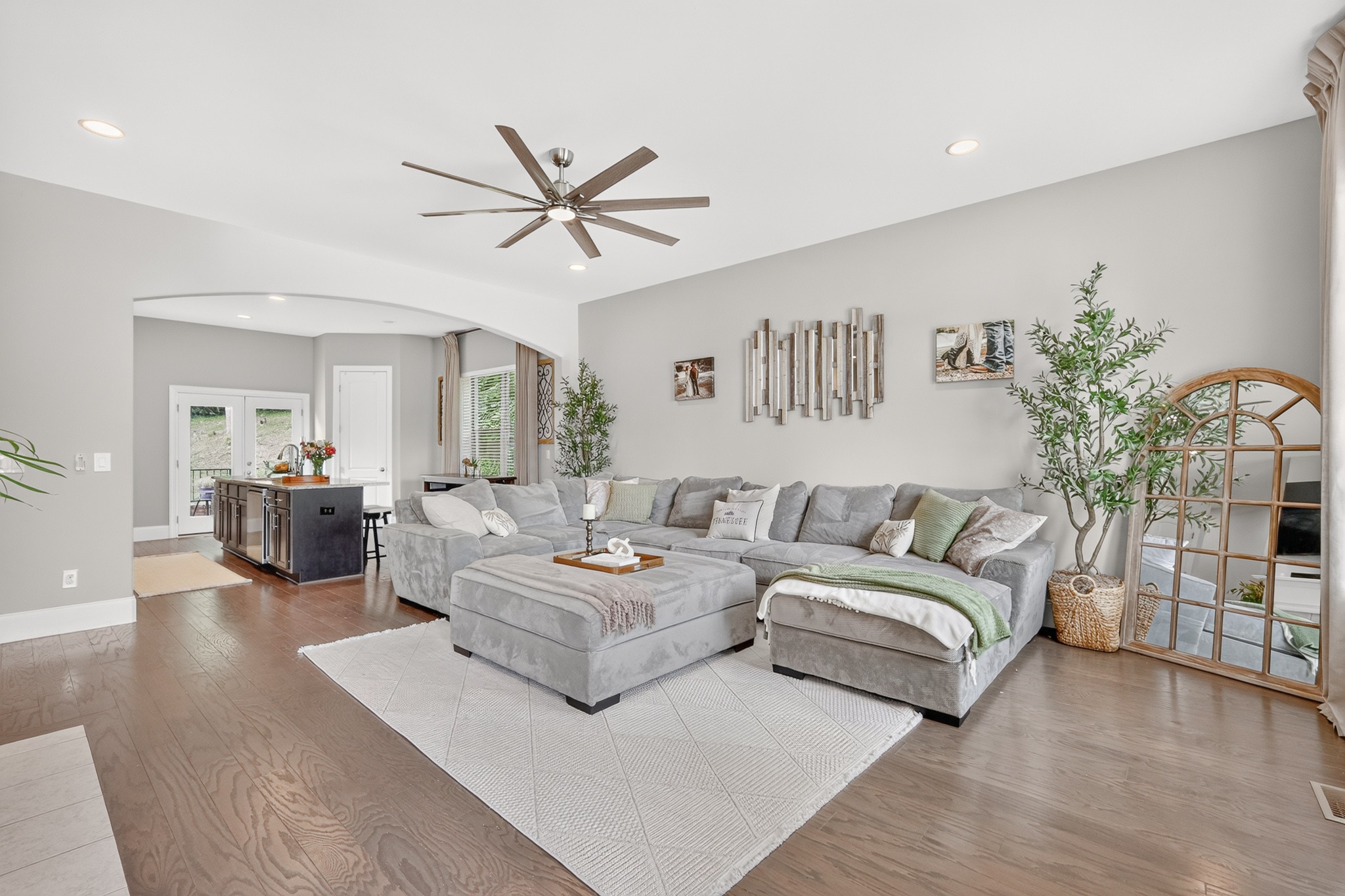 921 Holgate Ct