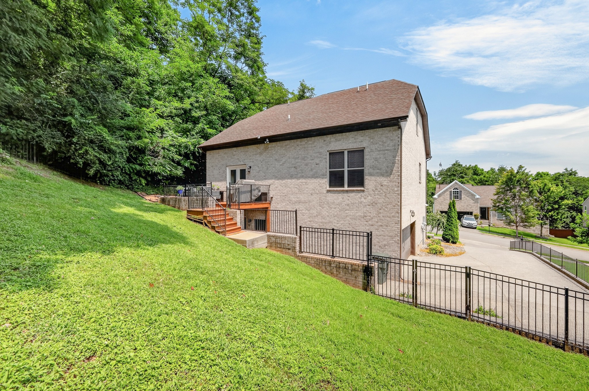921 Holgate Ct