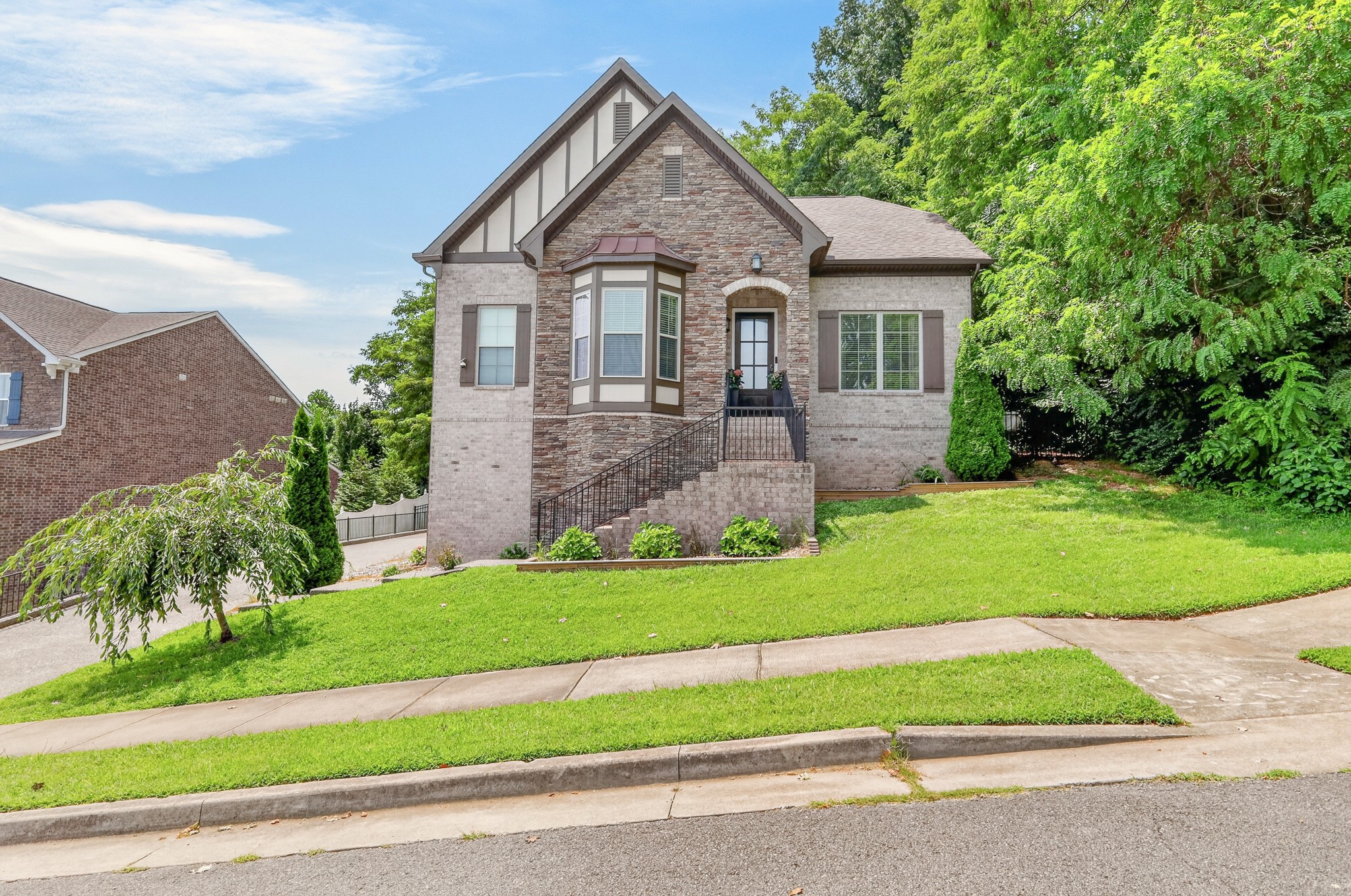 921 Holgate Ct