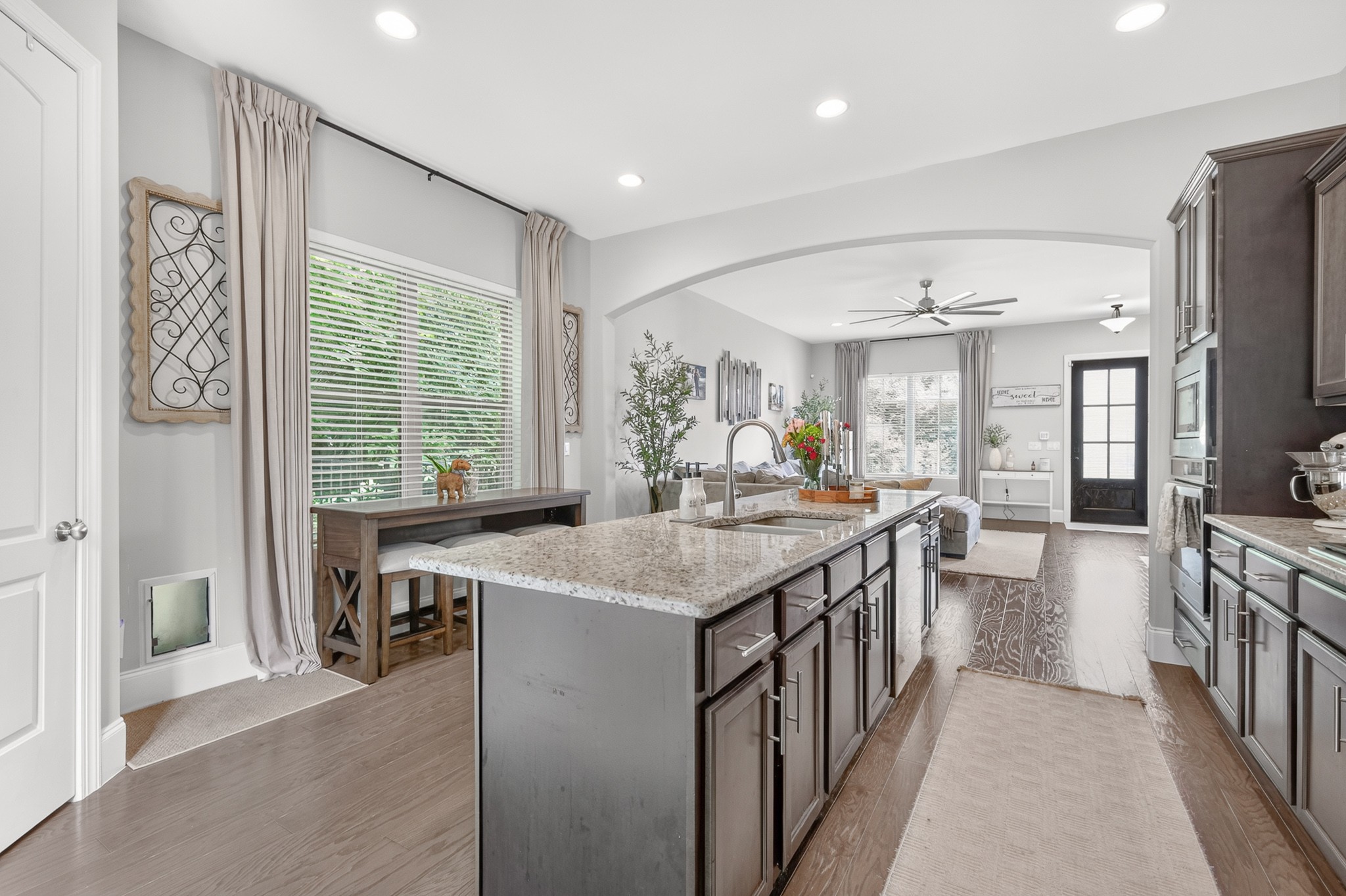 921 Holgate Ct