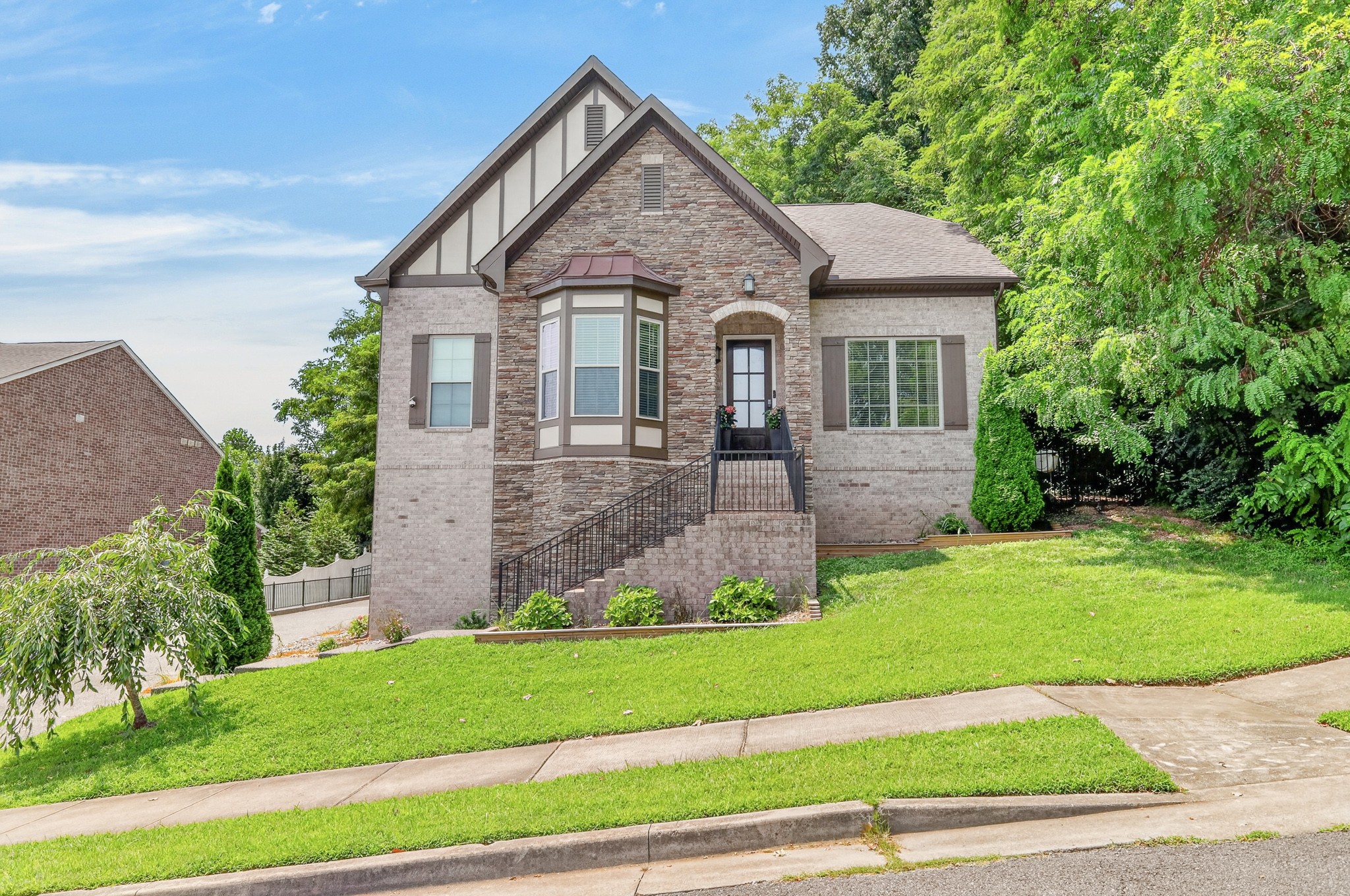 921 Holgate Ct