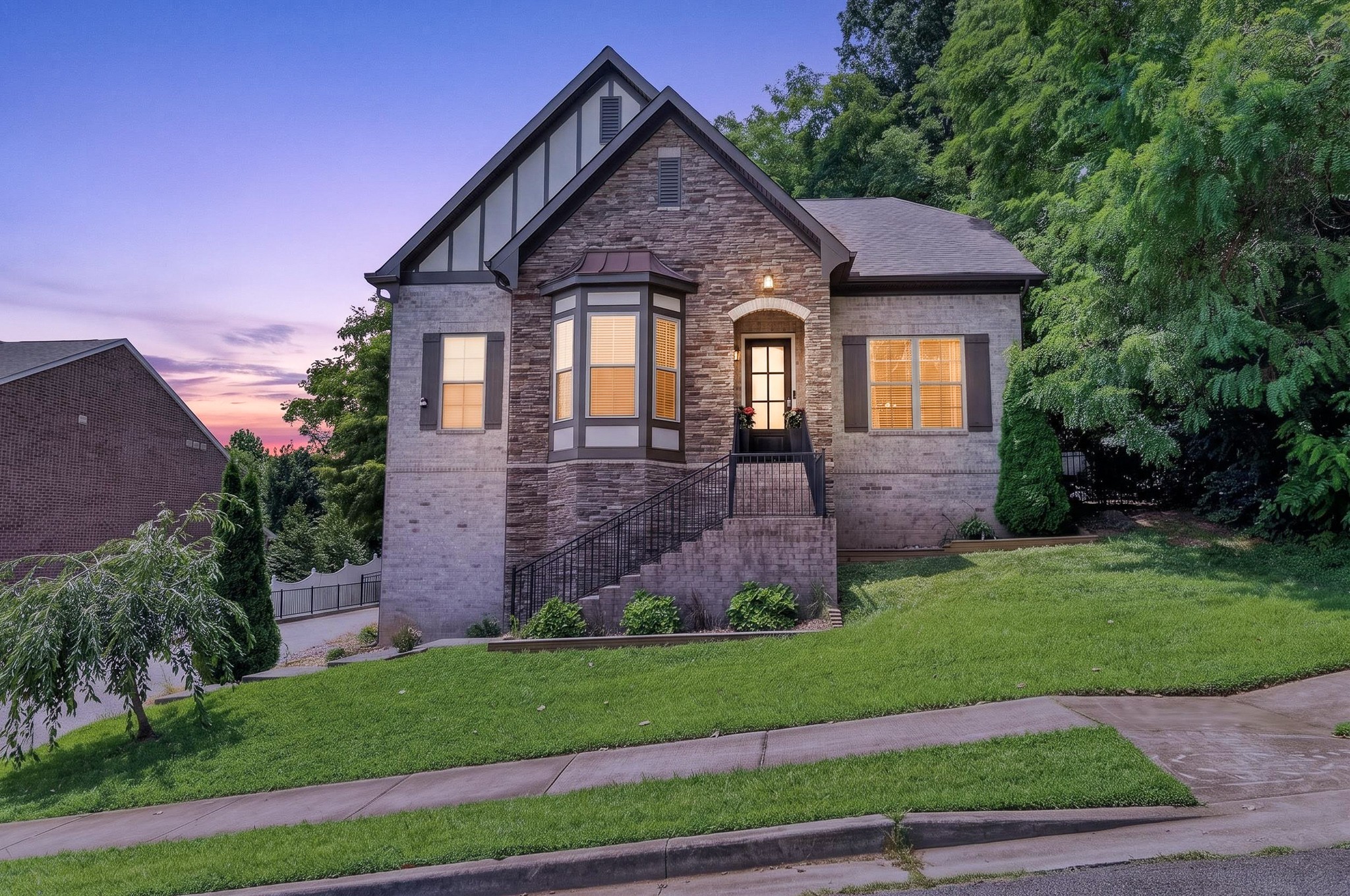 921 Holgate Ct