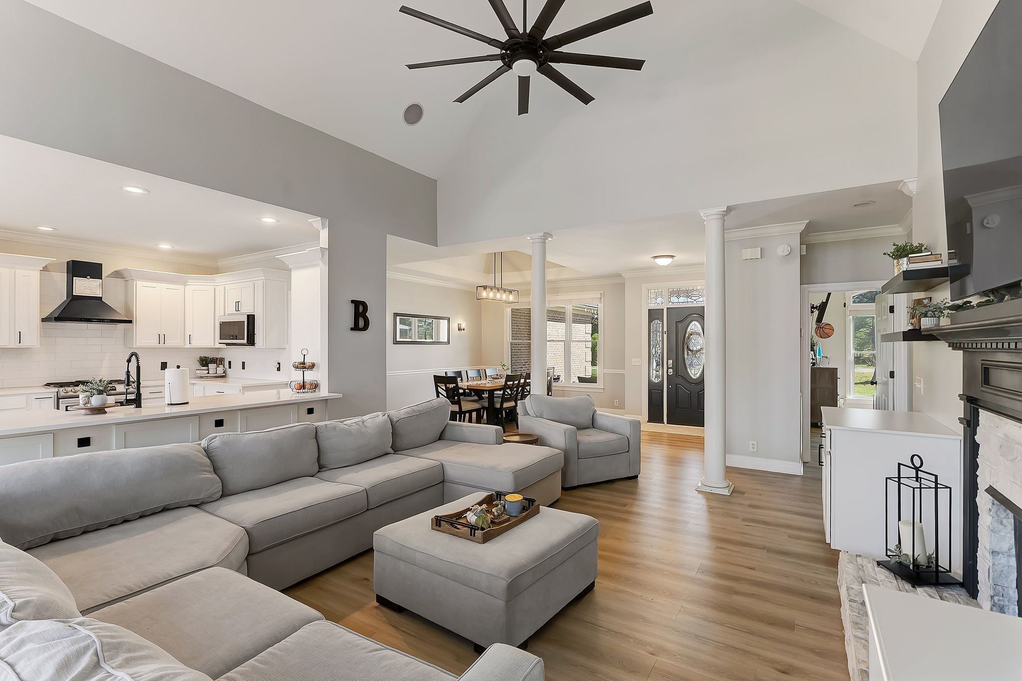 524 Country Club Dr