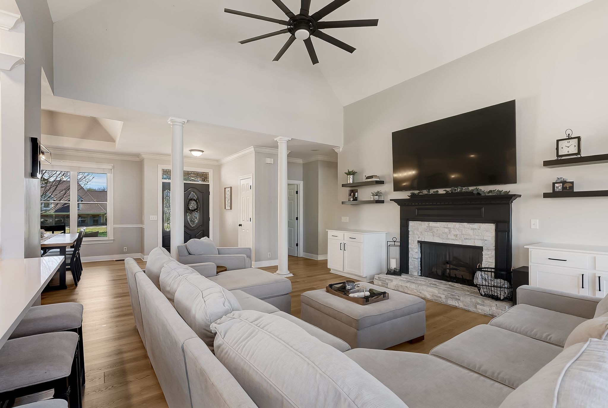 524 Country Club Dr