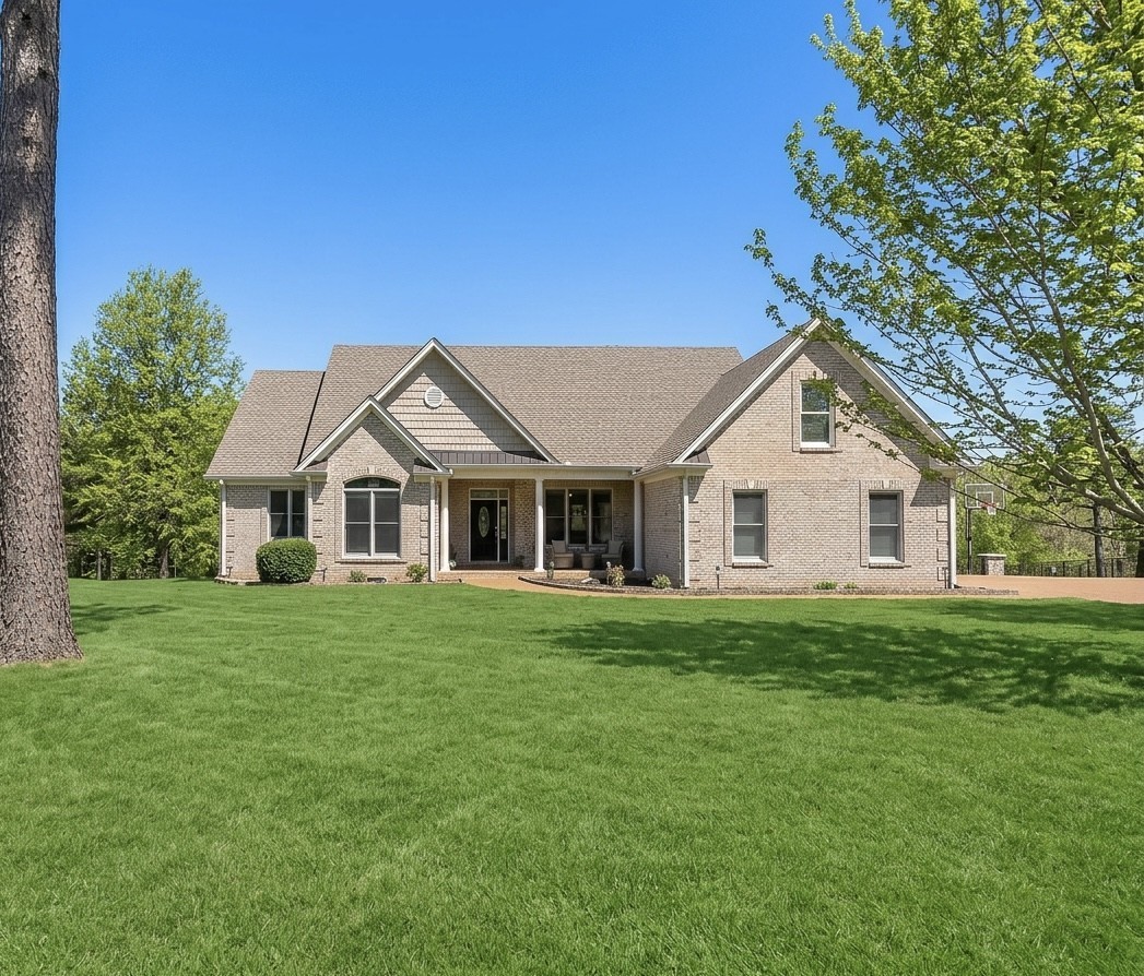 524 Country Club Dr