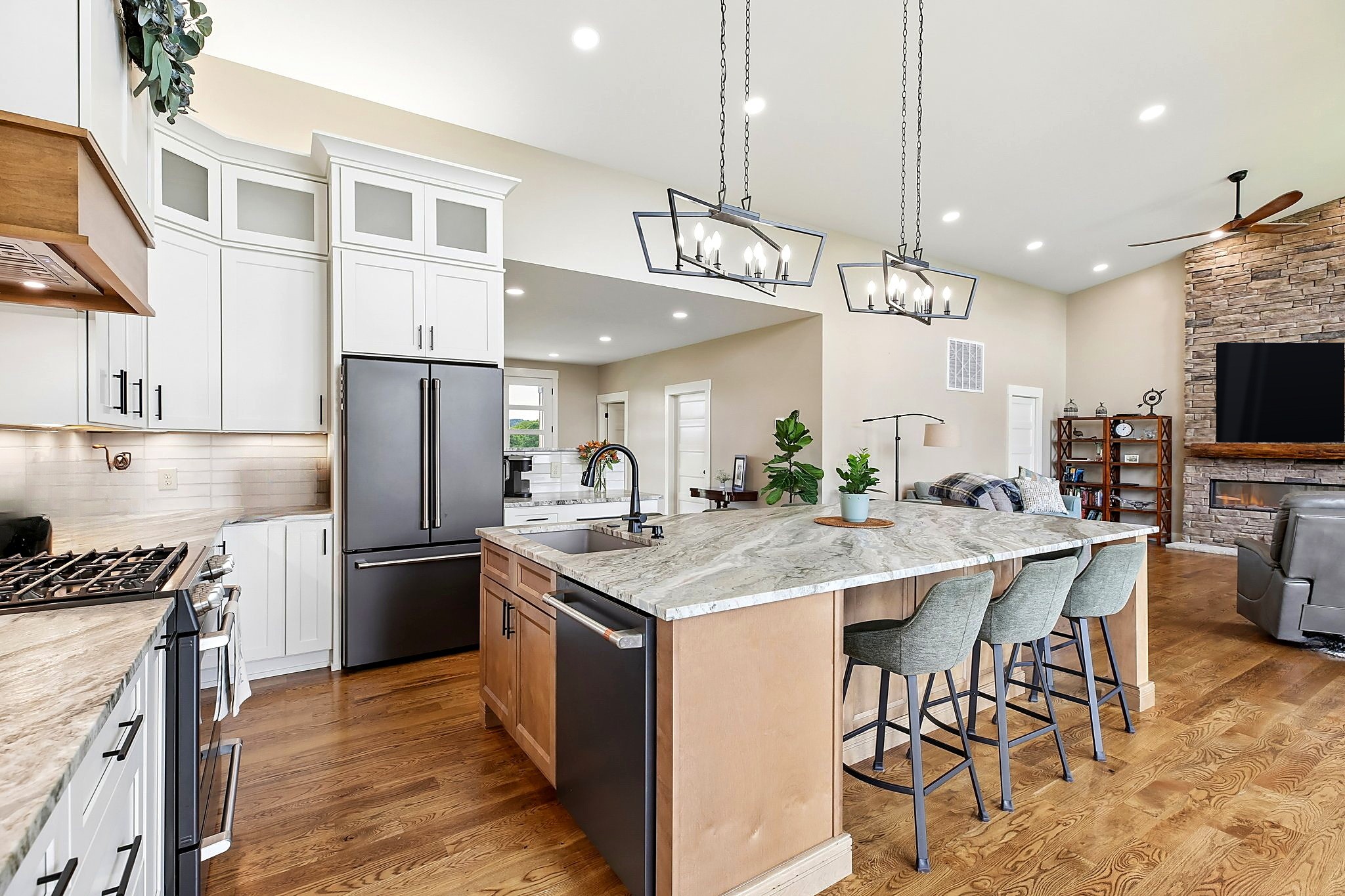303 S Dry Fork Rd