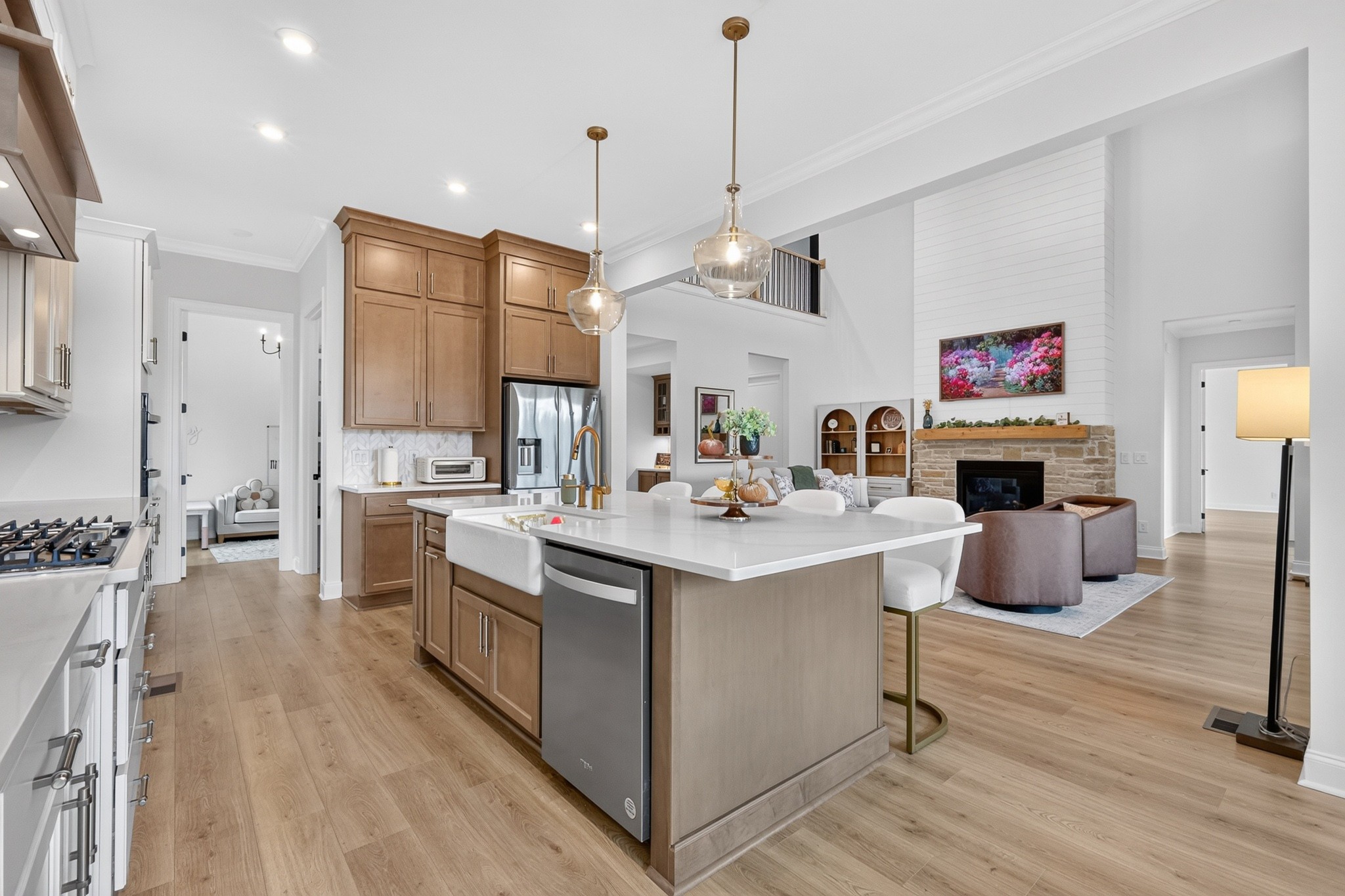 3384 Sarah Bee Ln
