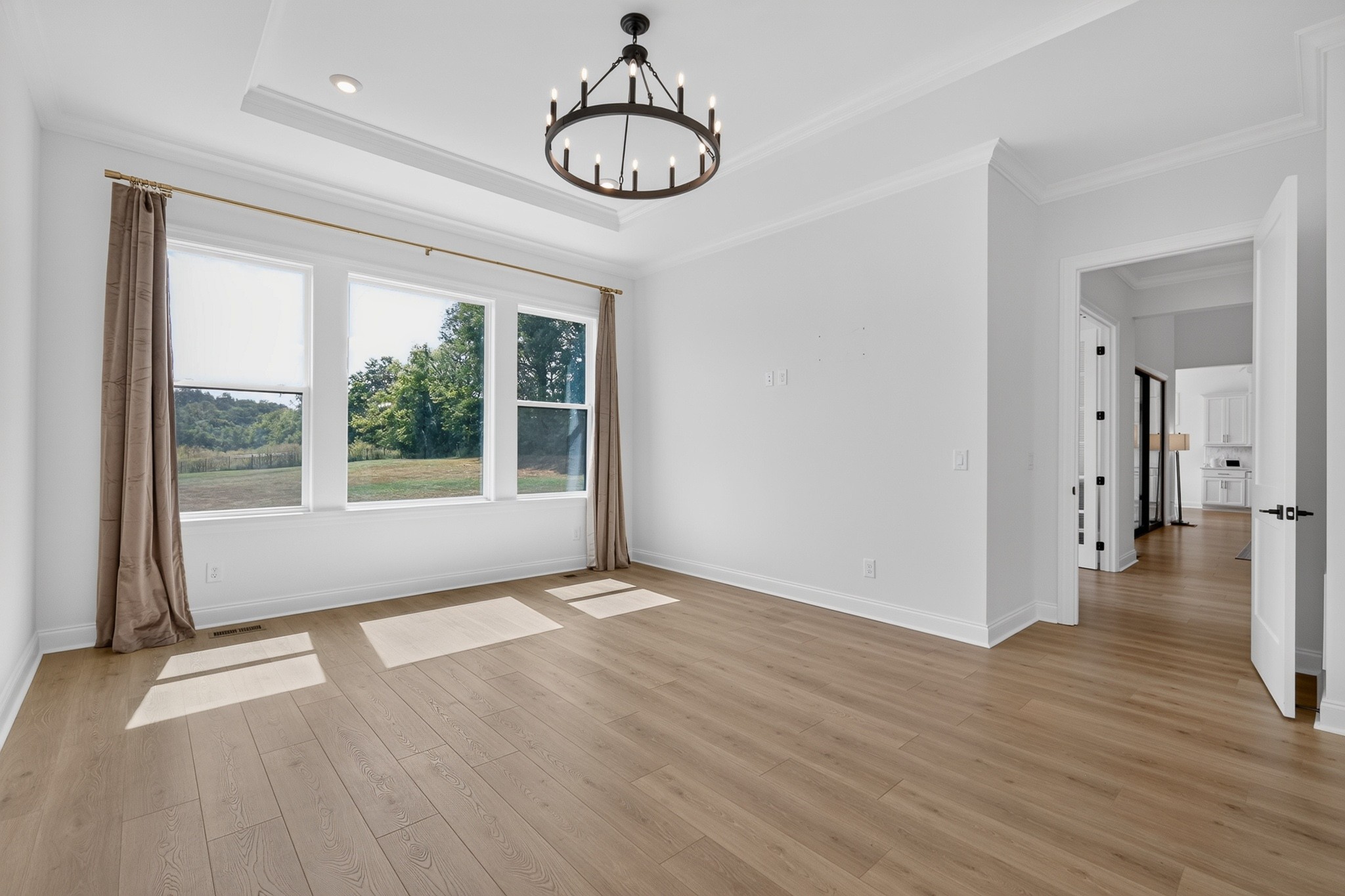 3384 Sarah Bee Ln