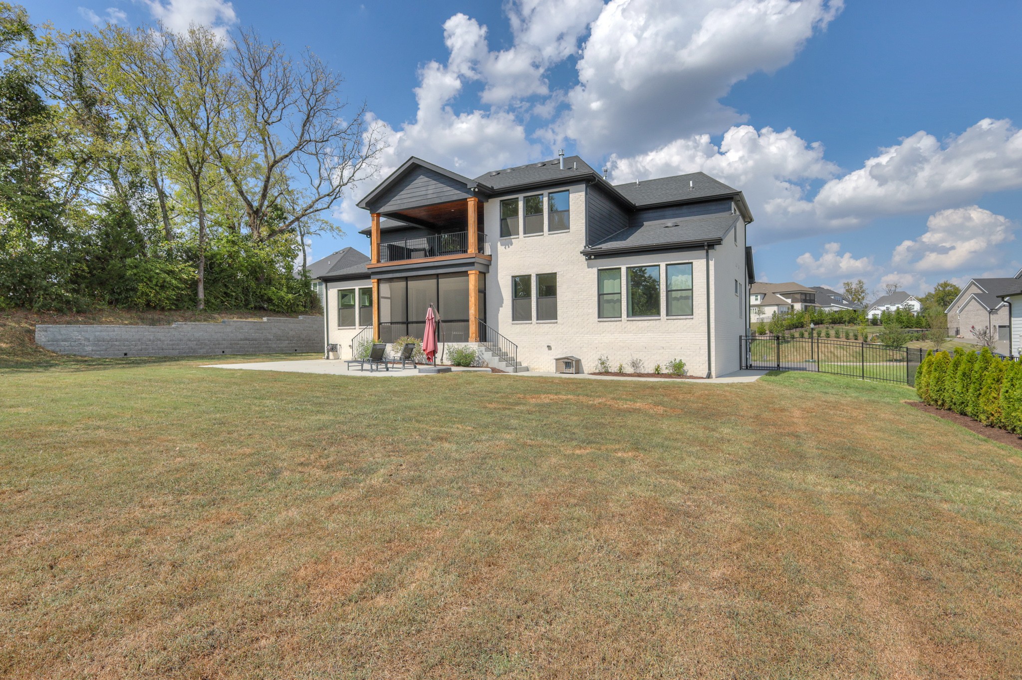 3384 Sarah Bee Ln