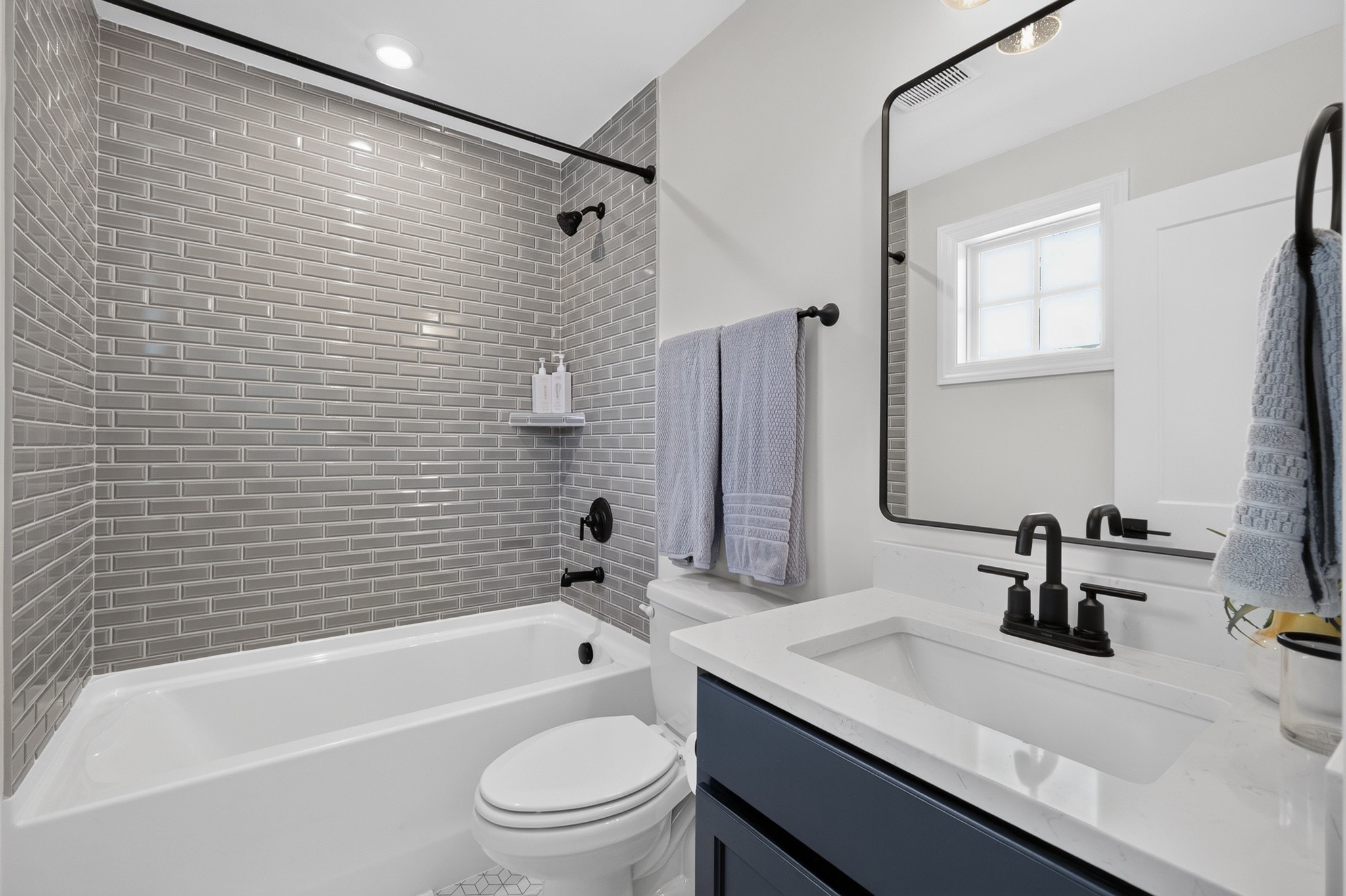 3384 Sarah Bee Ln