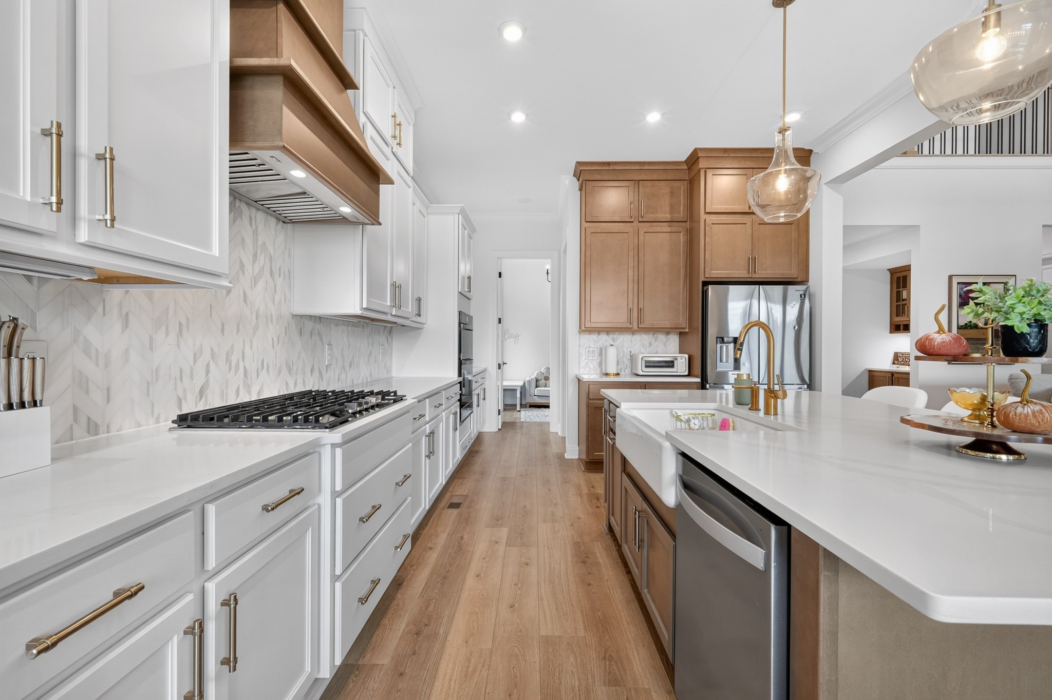 3384 Sarah Bee Ln