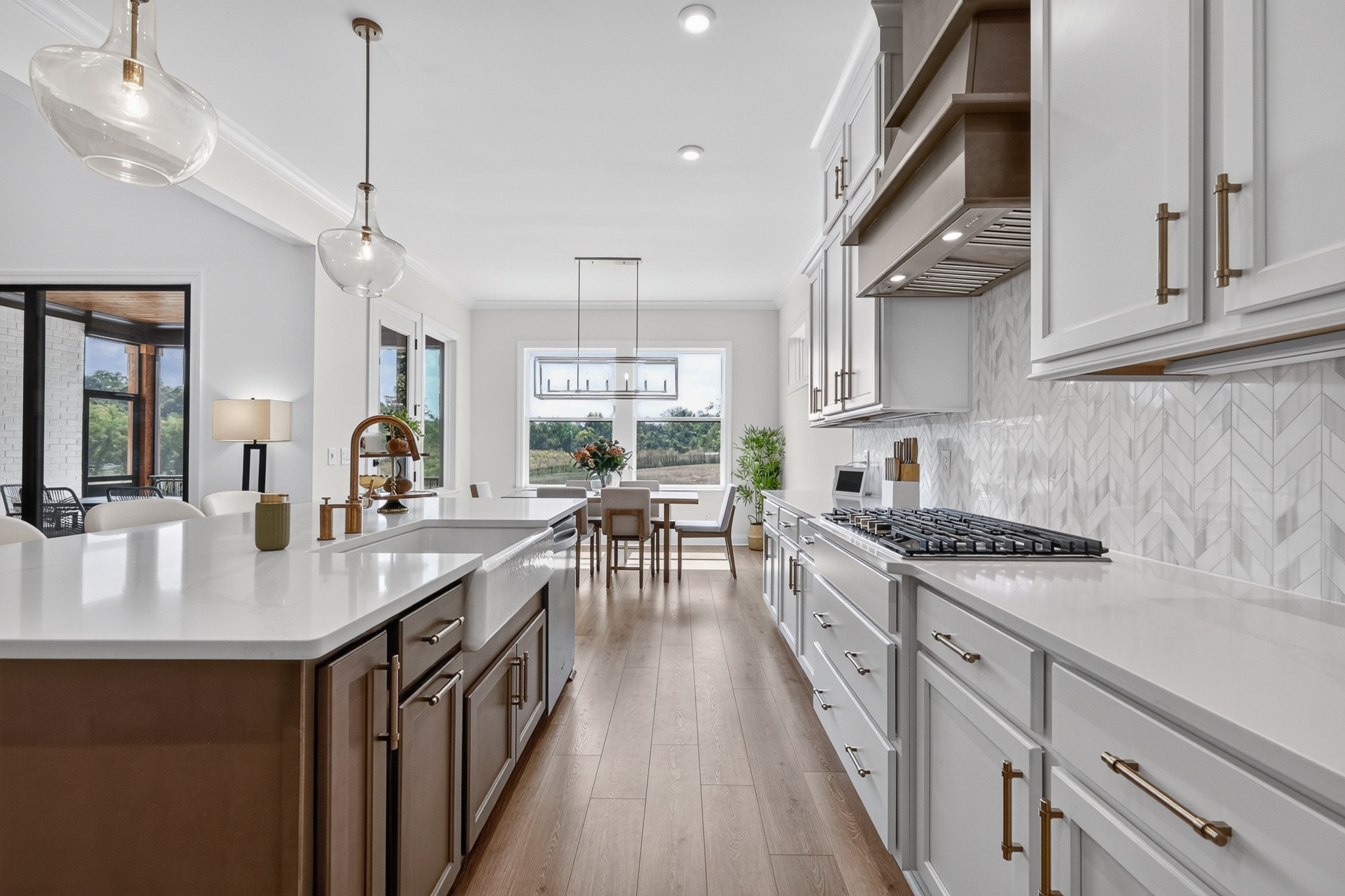 3384 Sarah Bee Ln