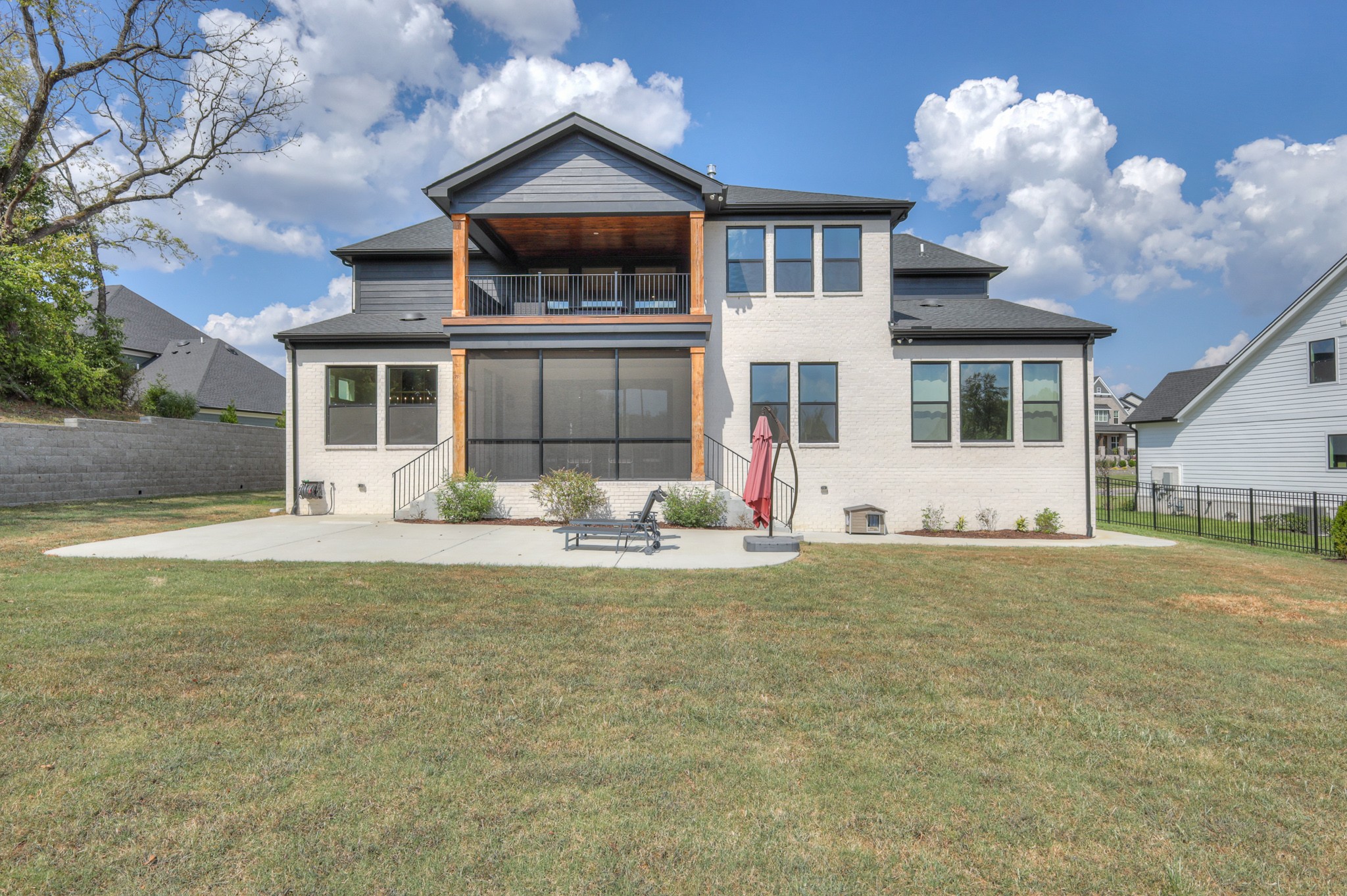 3384 Sarah Bee Ln