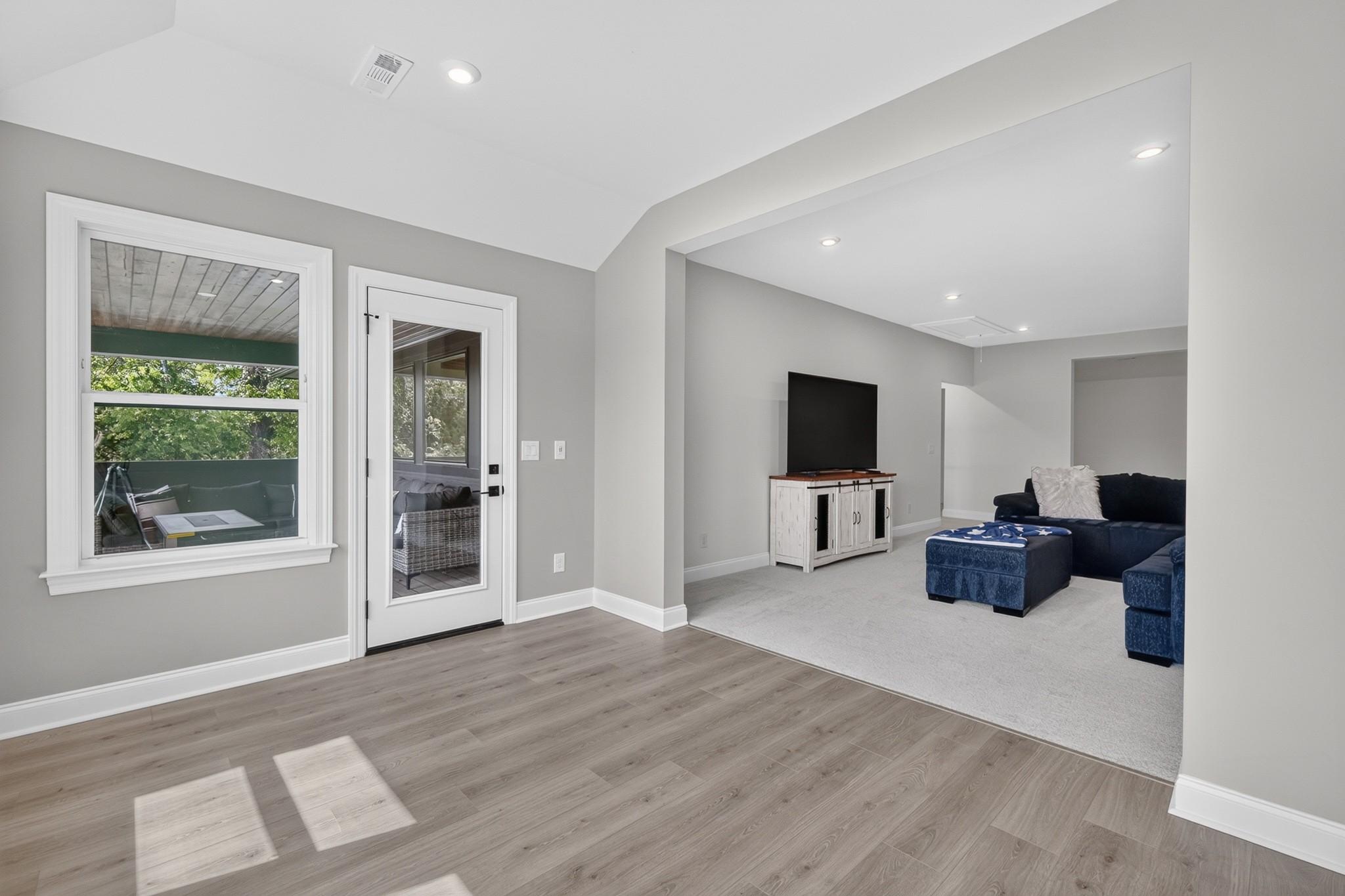 3384 Sarah Bee Ln
