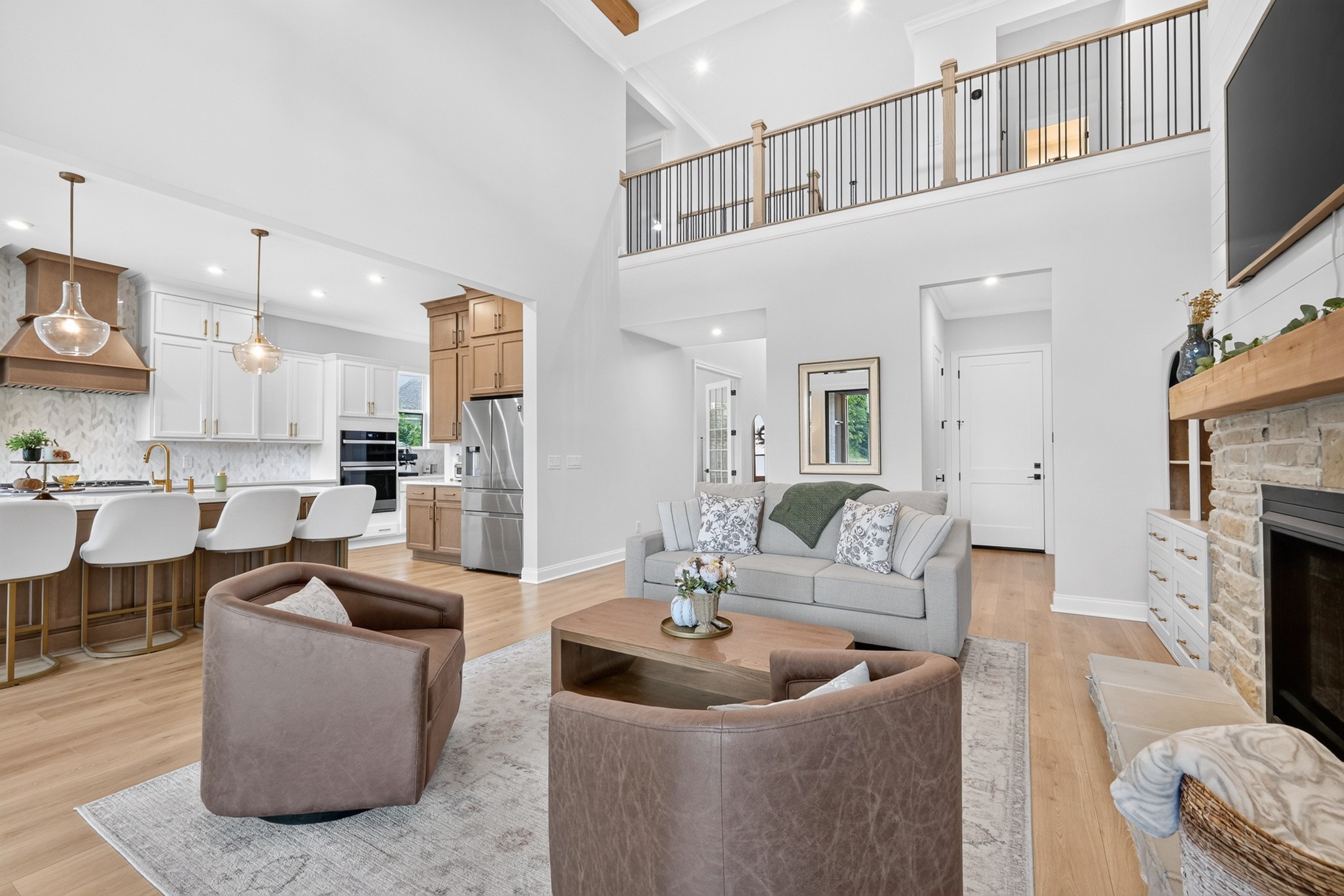 3384 Sarah Bee Ln