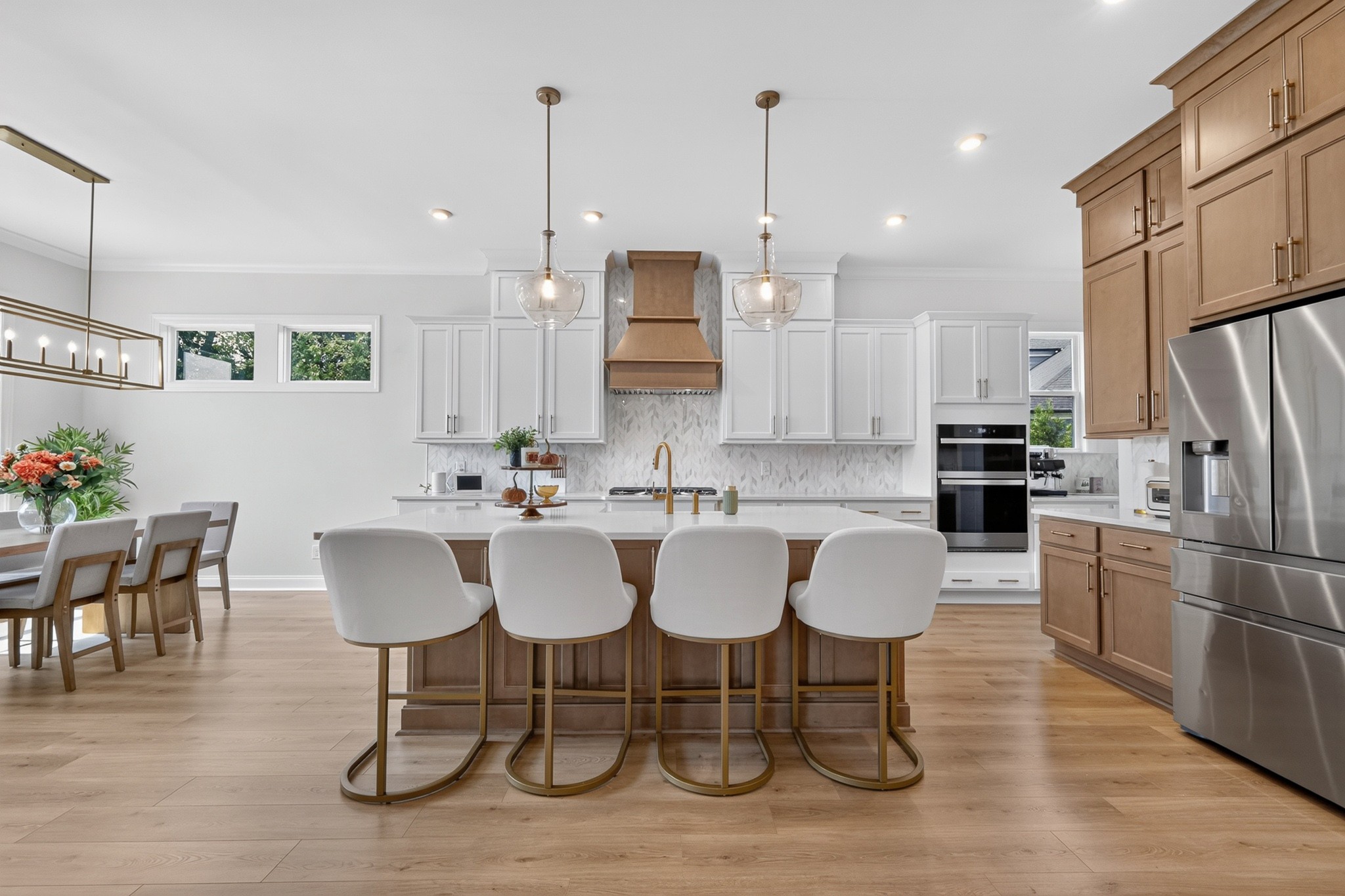 3384 Sarah Bee Ln