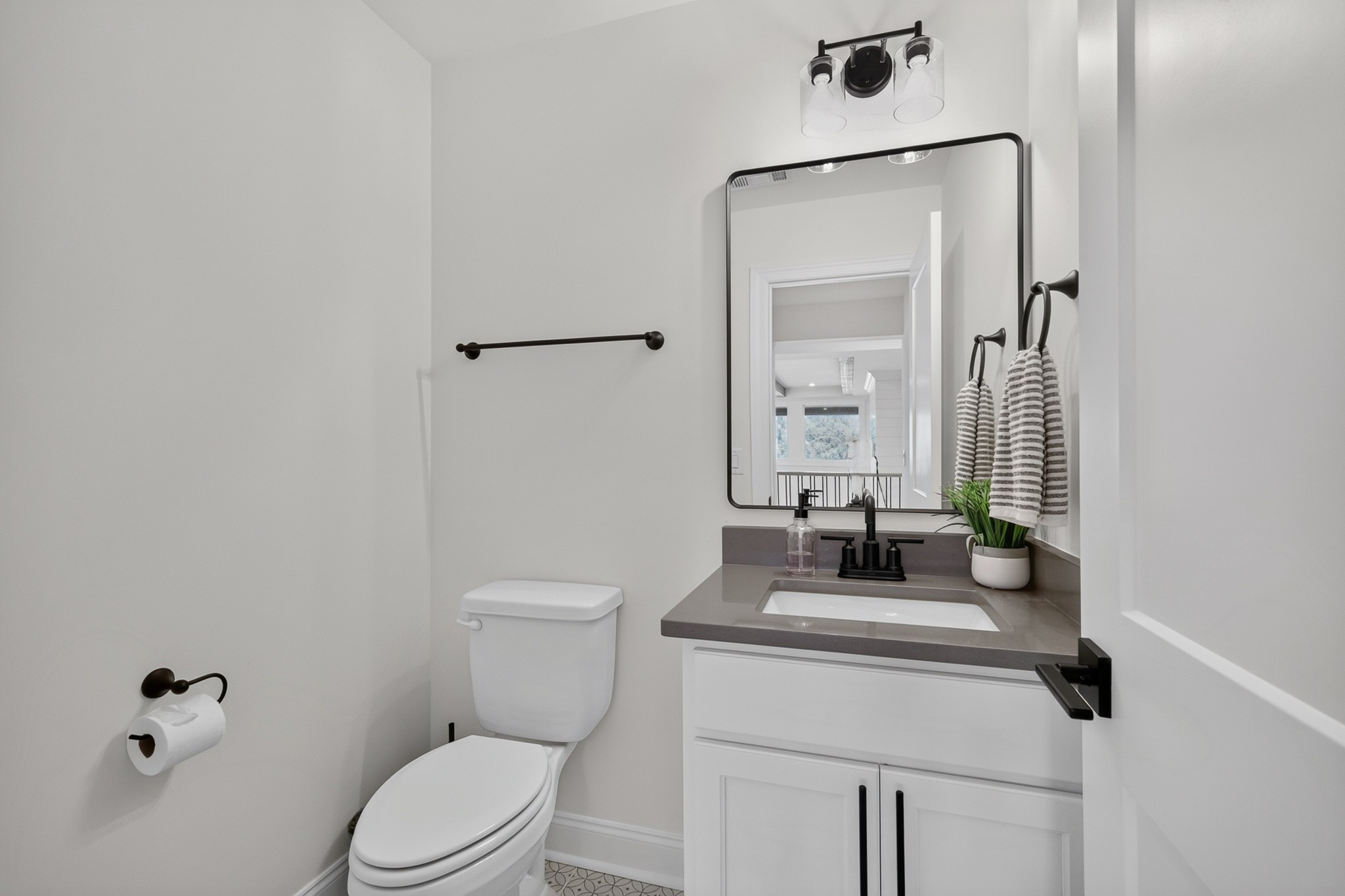 3384 Sarah Bee Ln