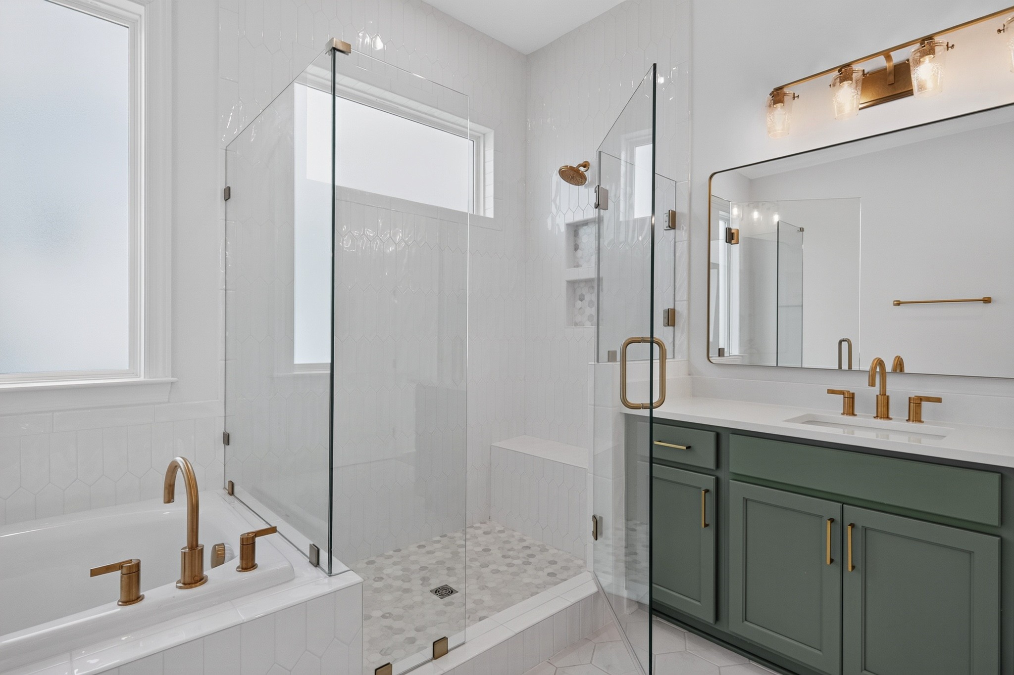 3384 Sarah Bee Ln