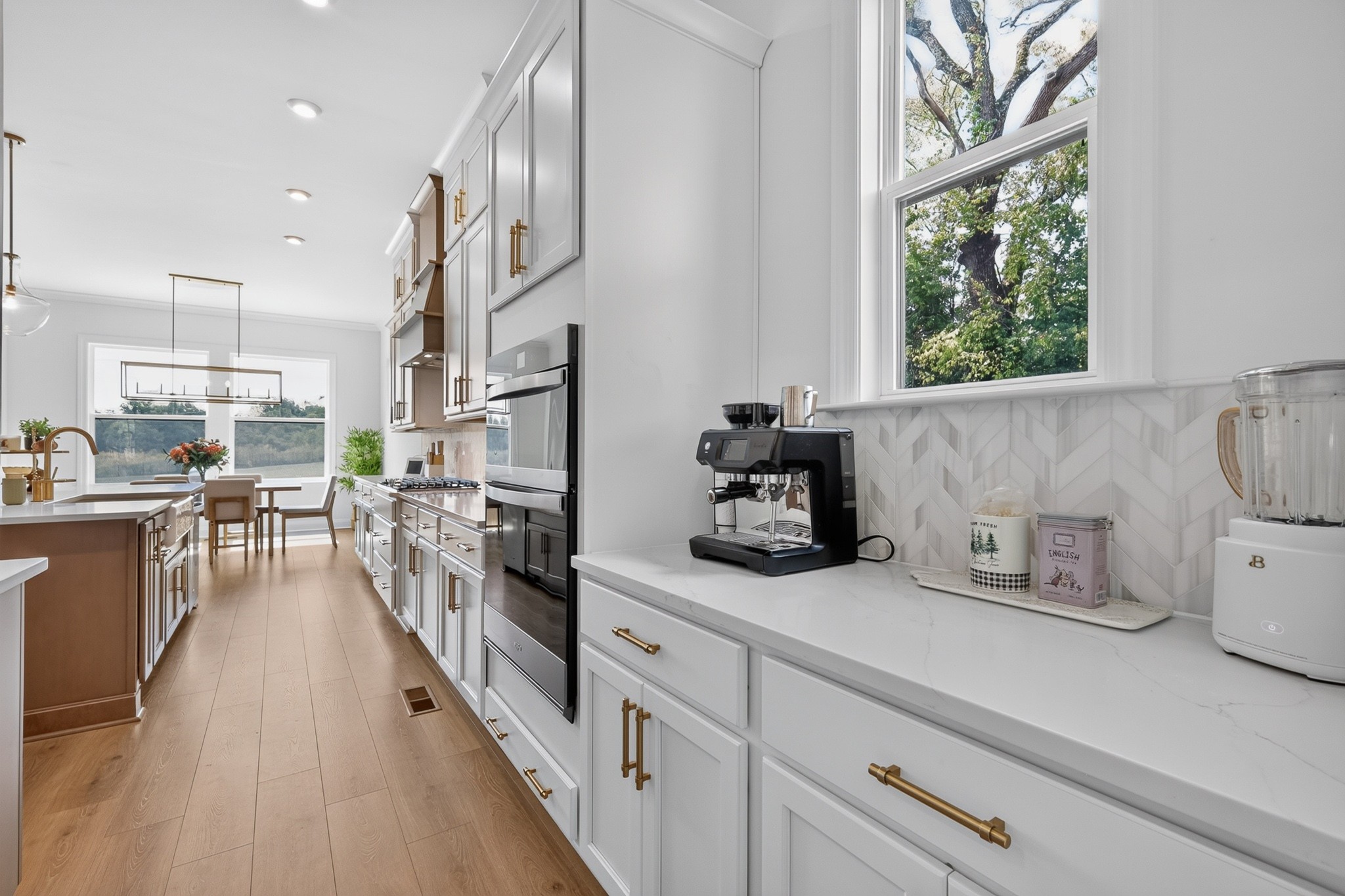 3384 Sarah Bee Ln