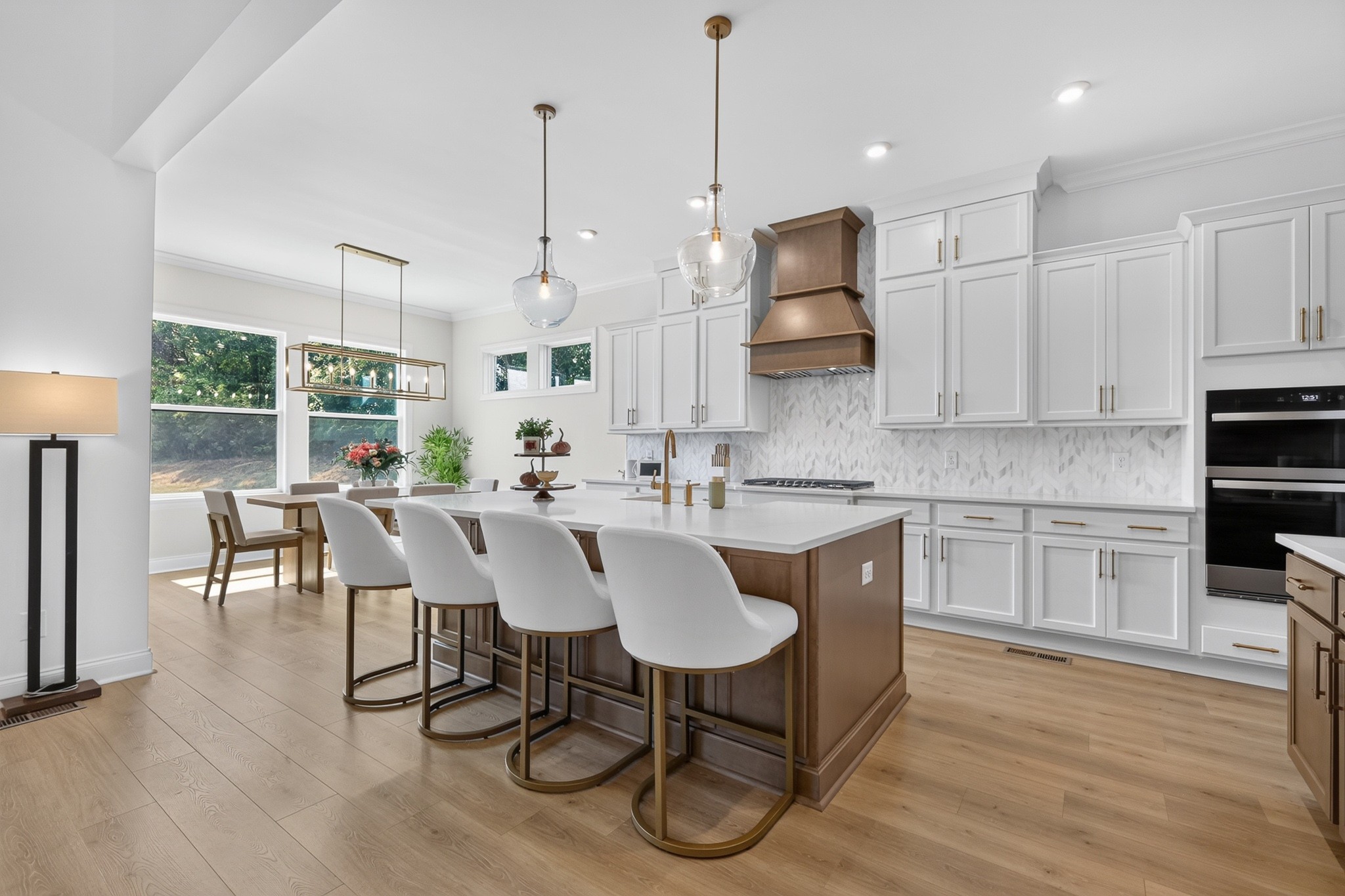 3384 Sarah Bee Ln