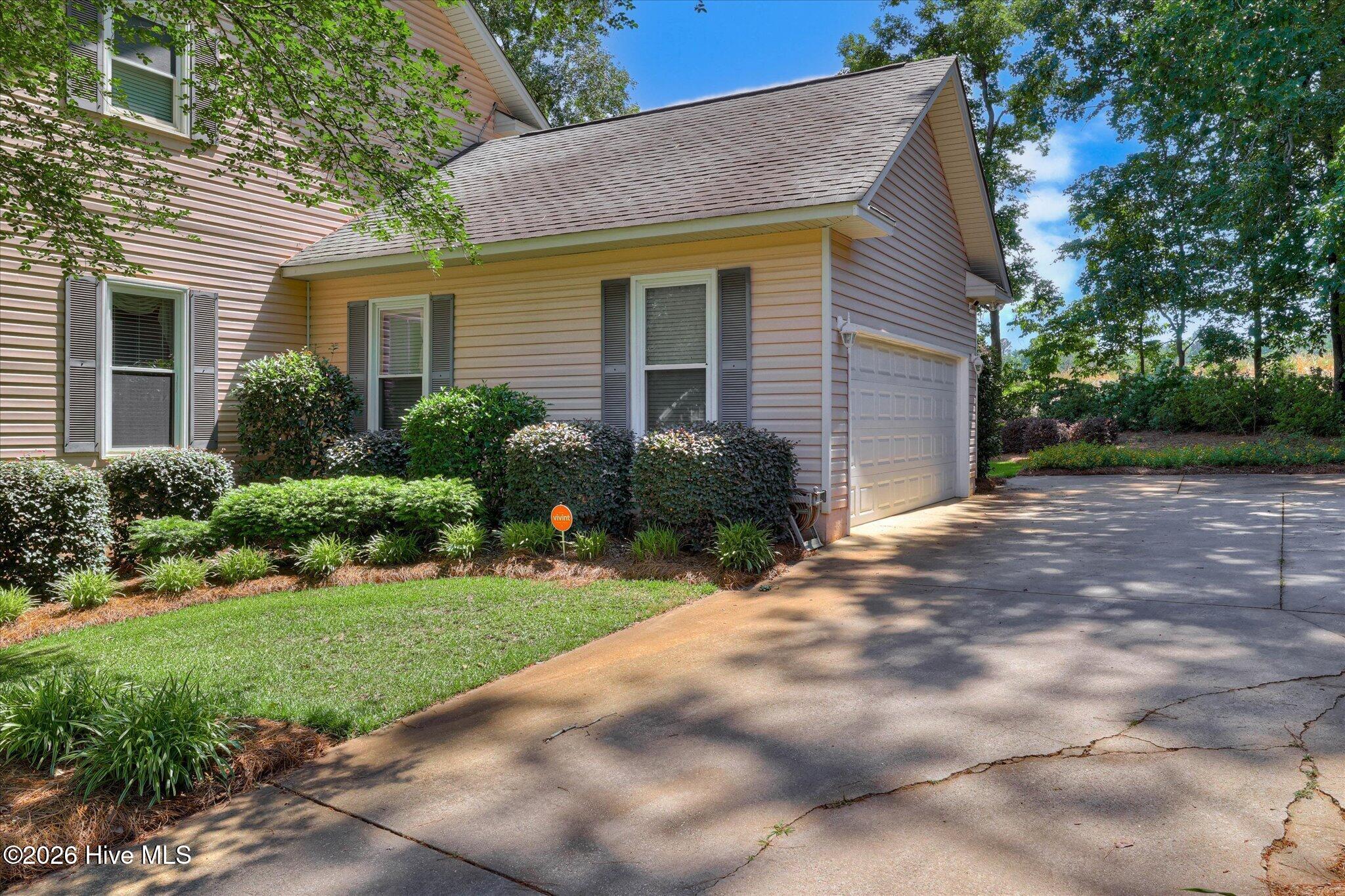 687 Whitewood Way