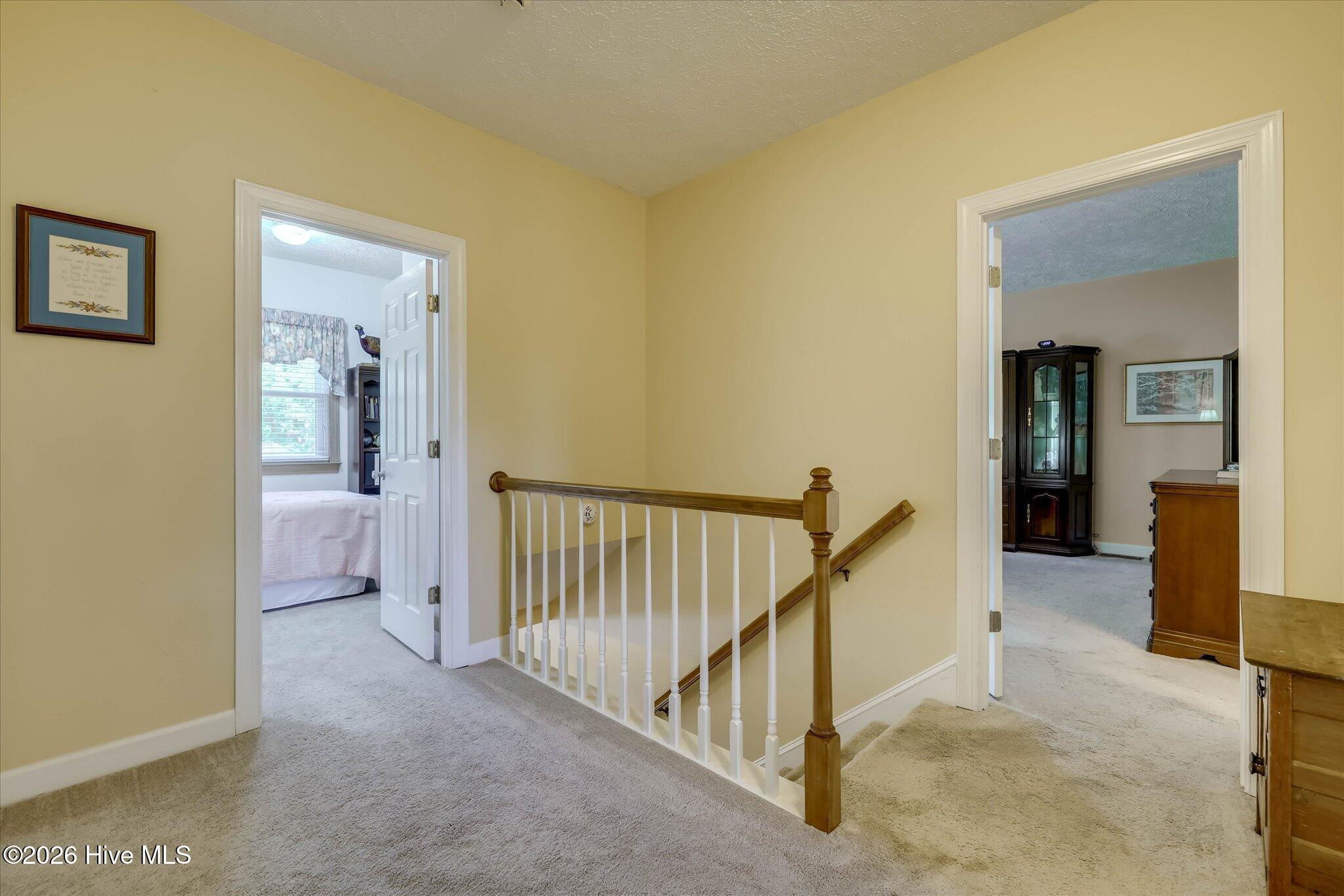 687 Whitewood Way