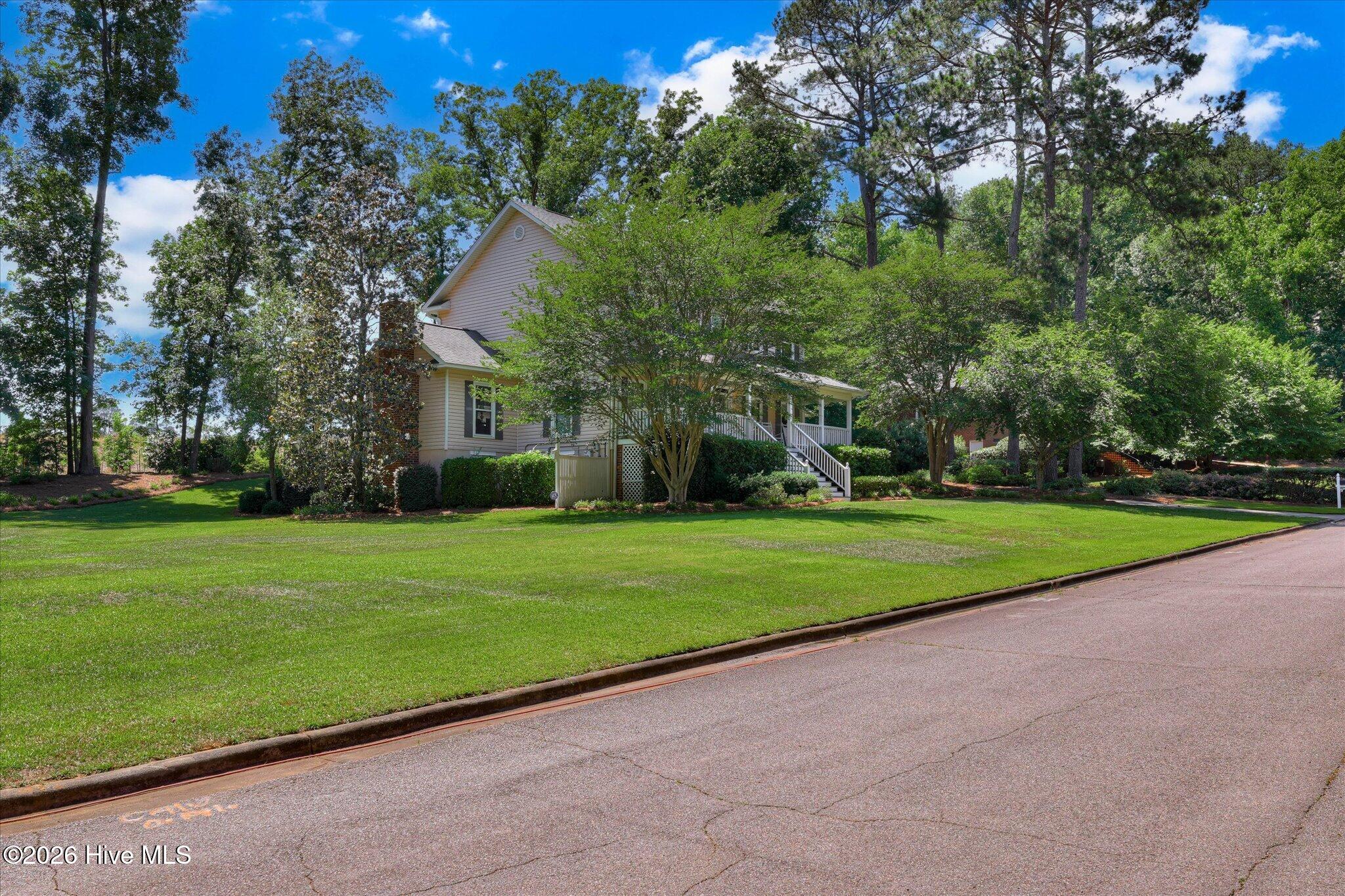 687 Whitewood Way