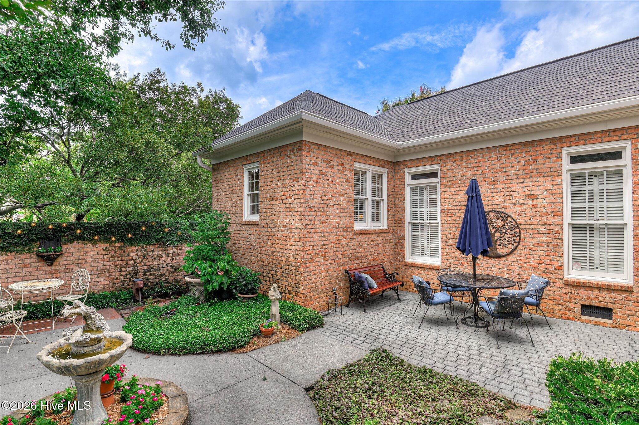 3654 Bay Drive