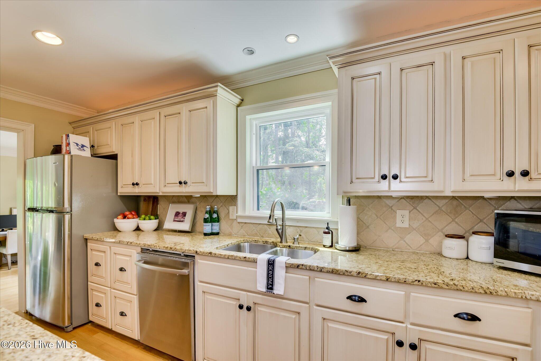 844 Point Comfort Road