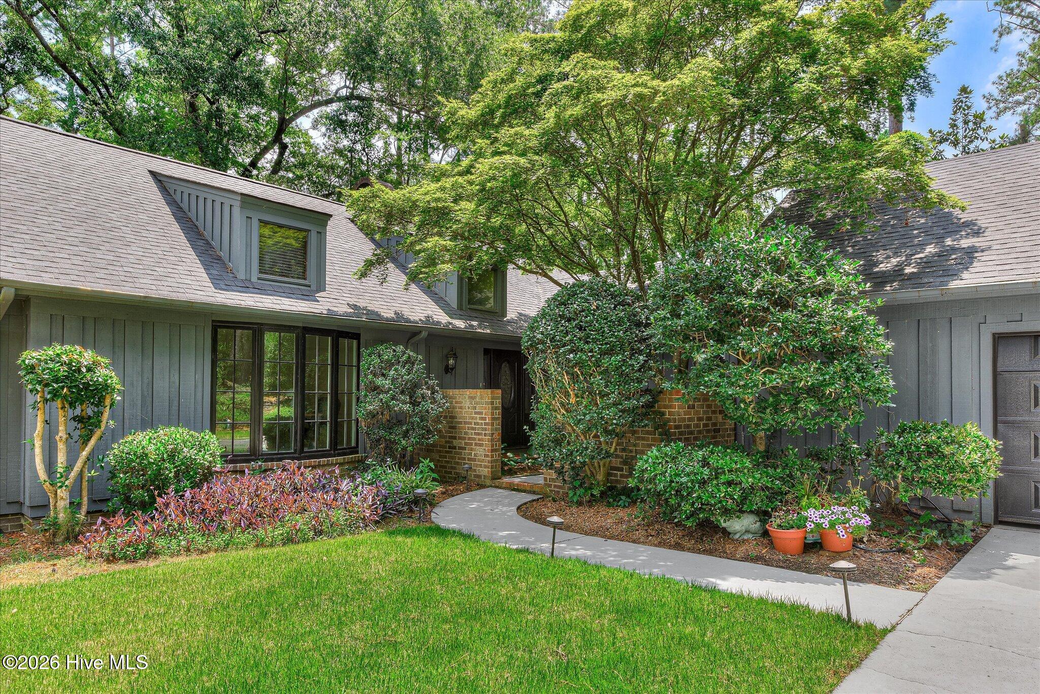 844 Point Comfort Road