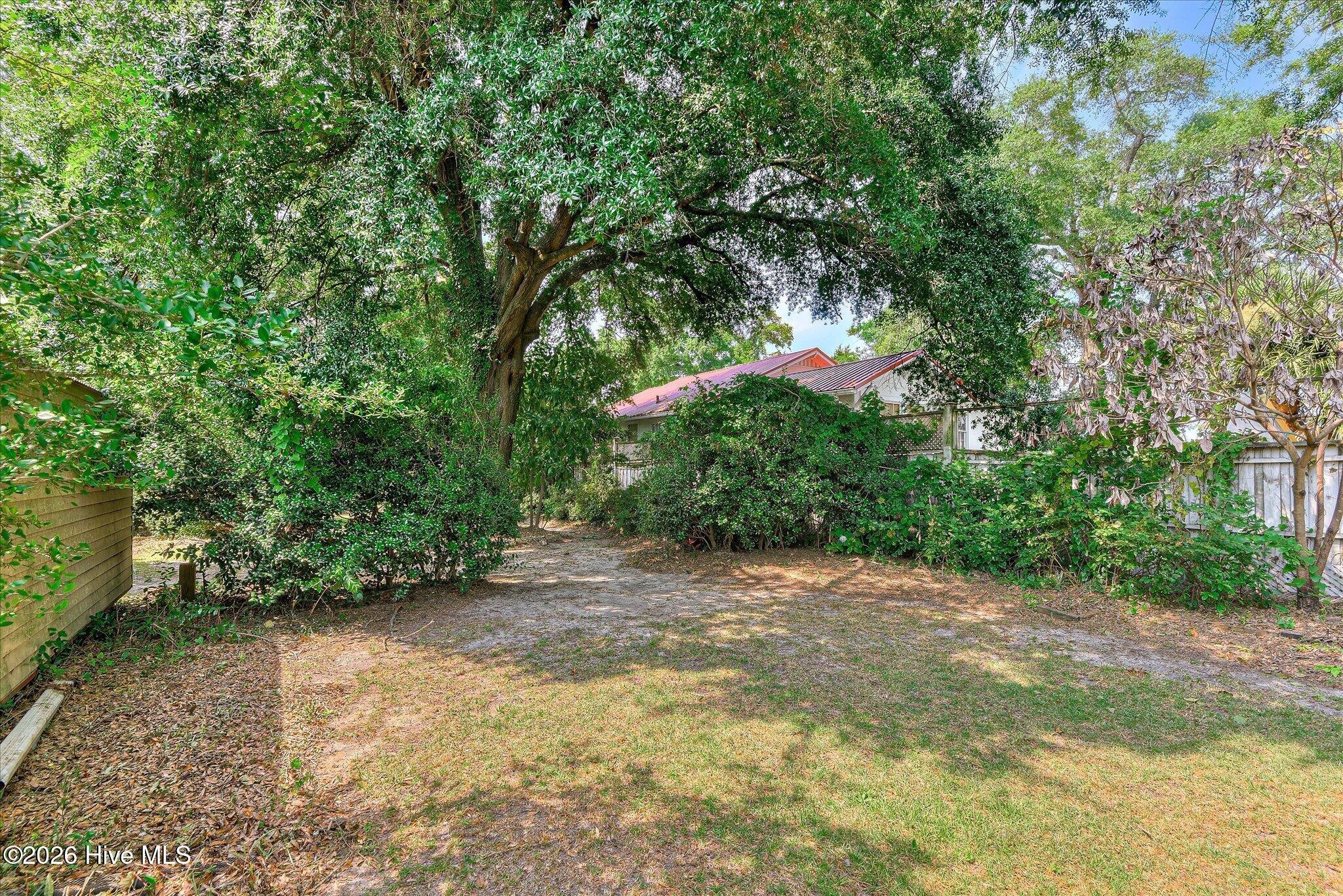 2643 Raymond Avenue