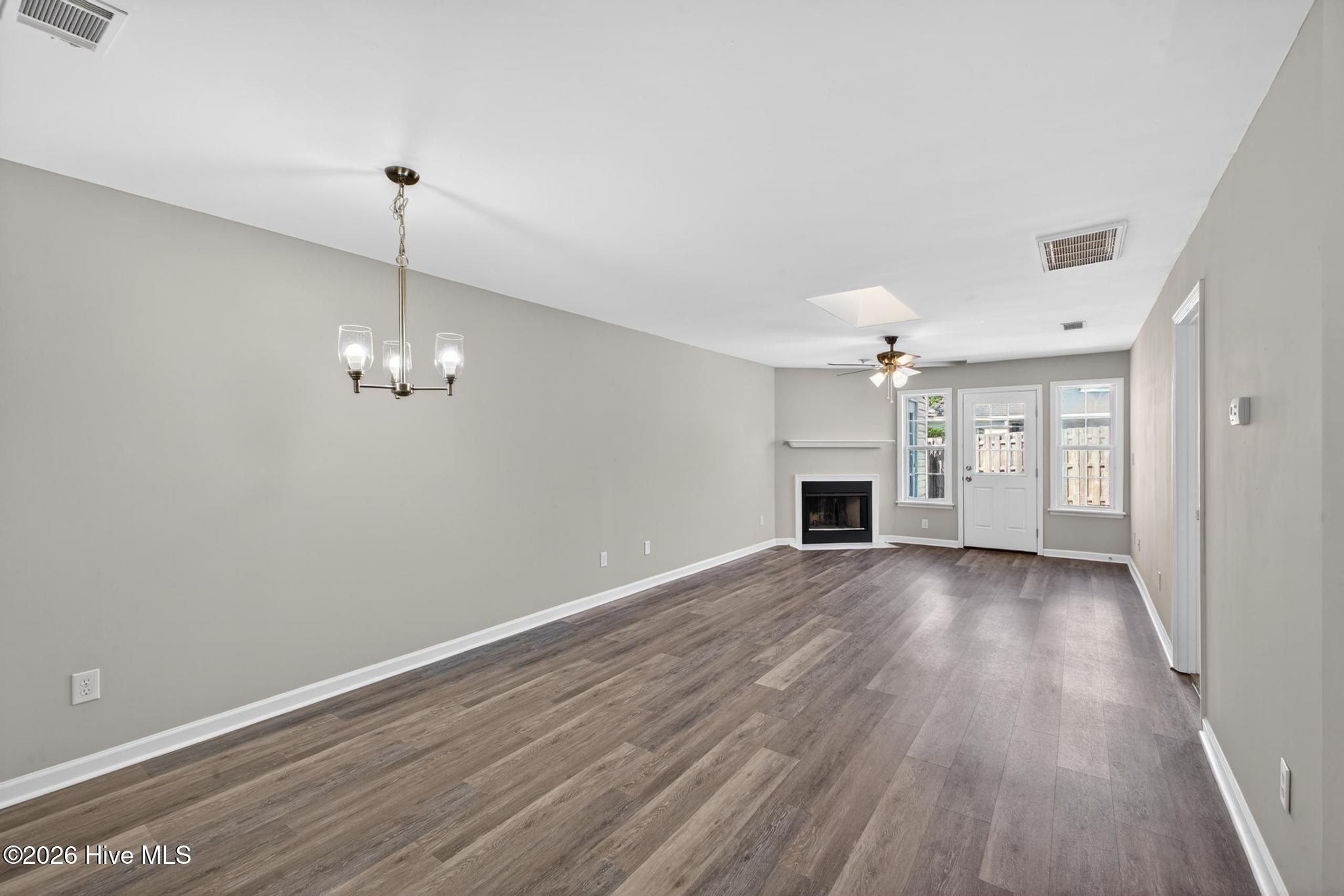 22 Summit Commons Court