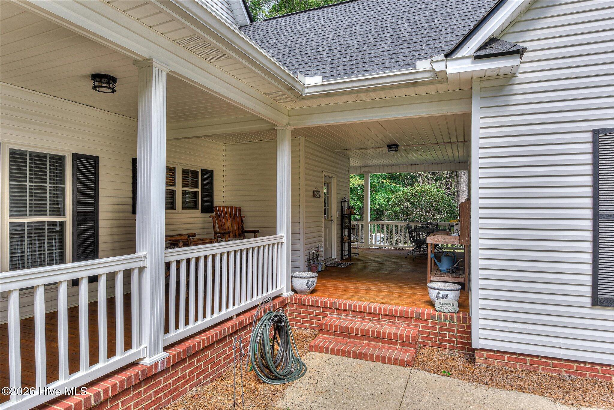 1654 NE Cedar Creek Drive
