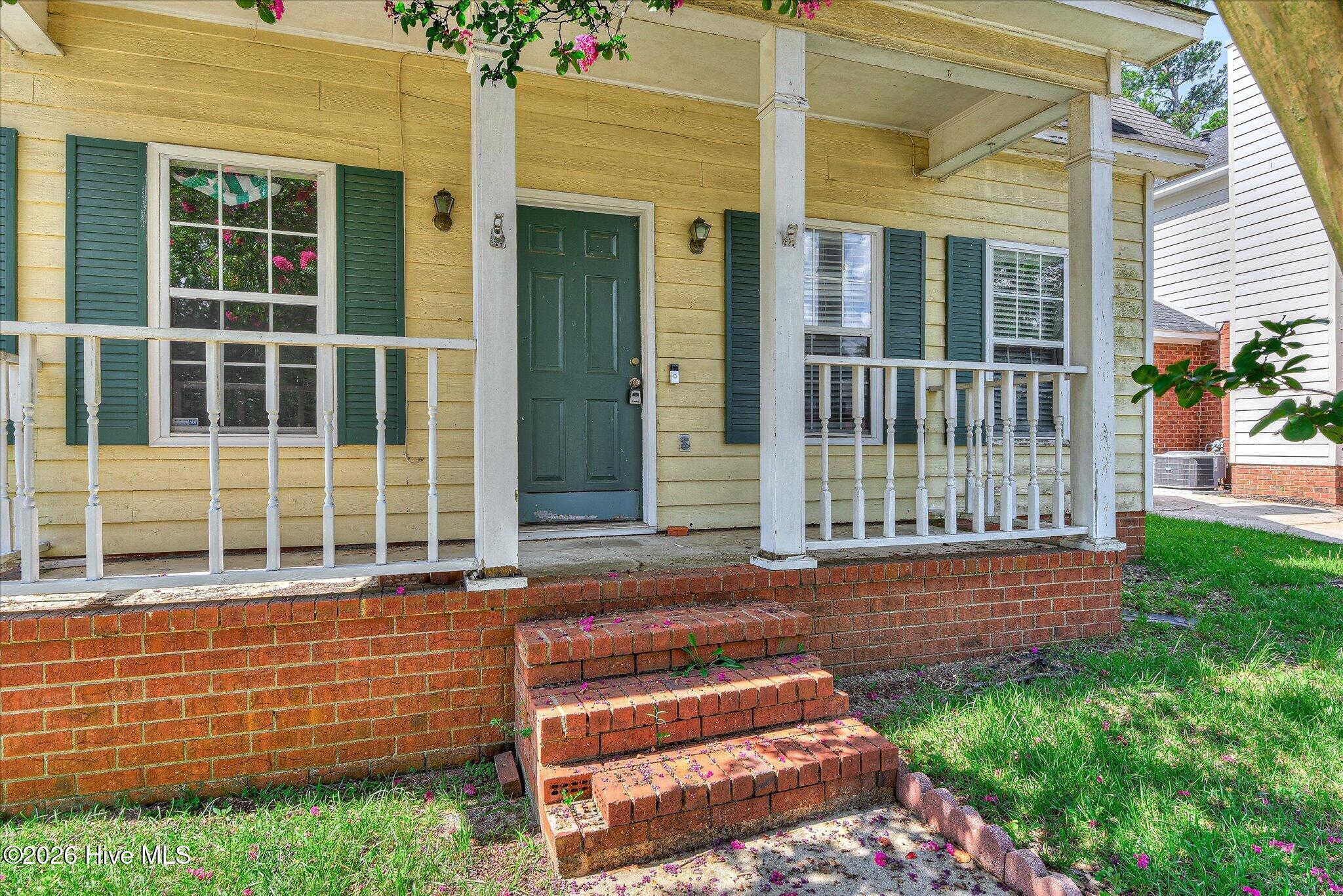 102 Moss Creek Drive