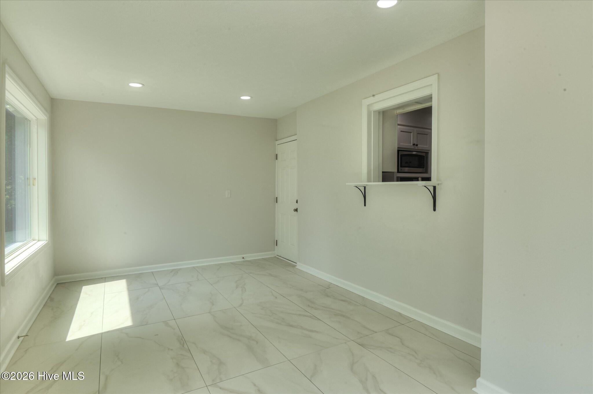 633 Cambridge Court