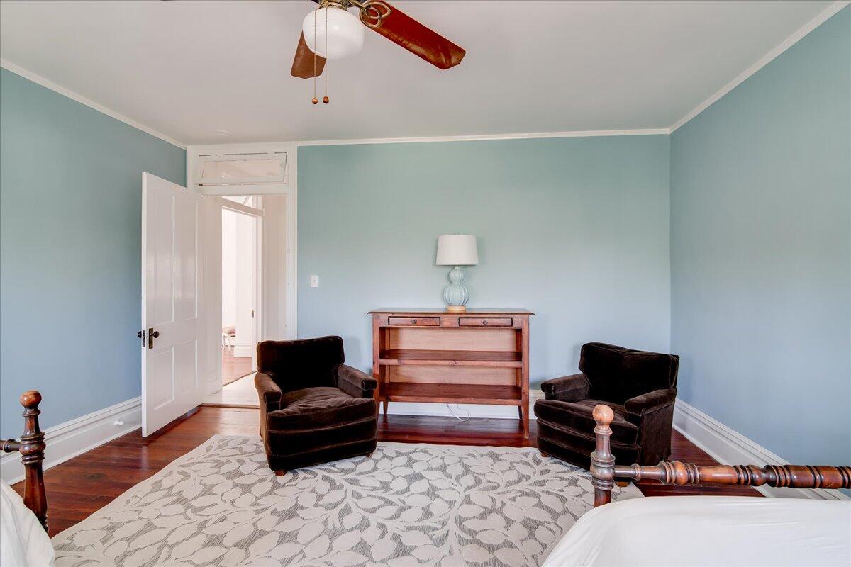 2627 HELEN STREET Street