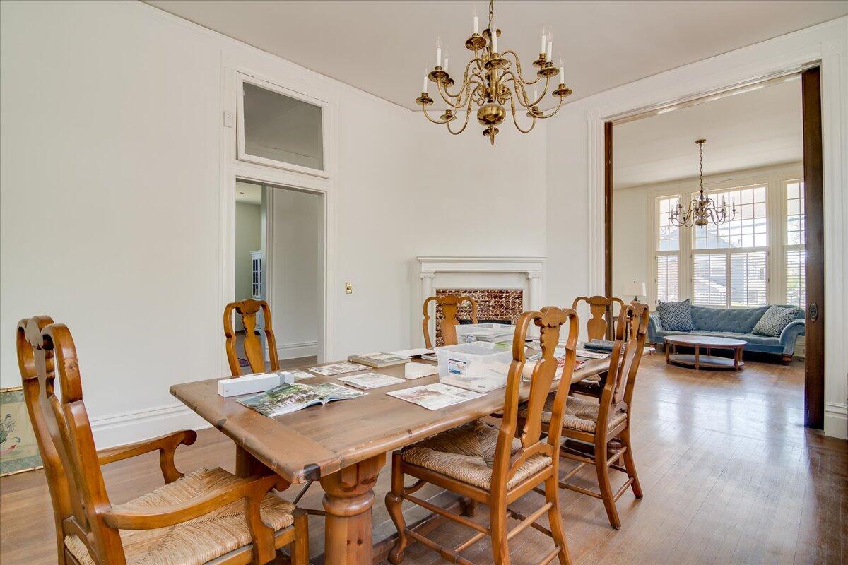 2627 HELEN STREET Street