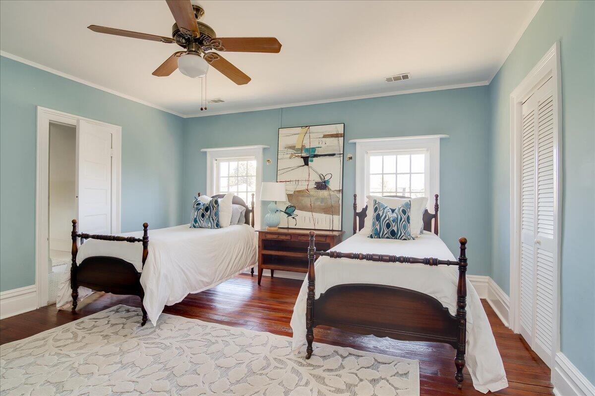 2627 HELEN STREET Street