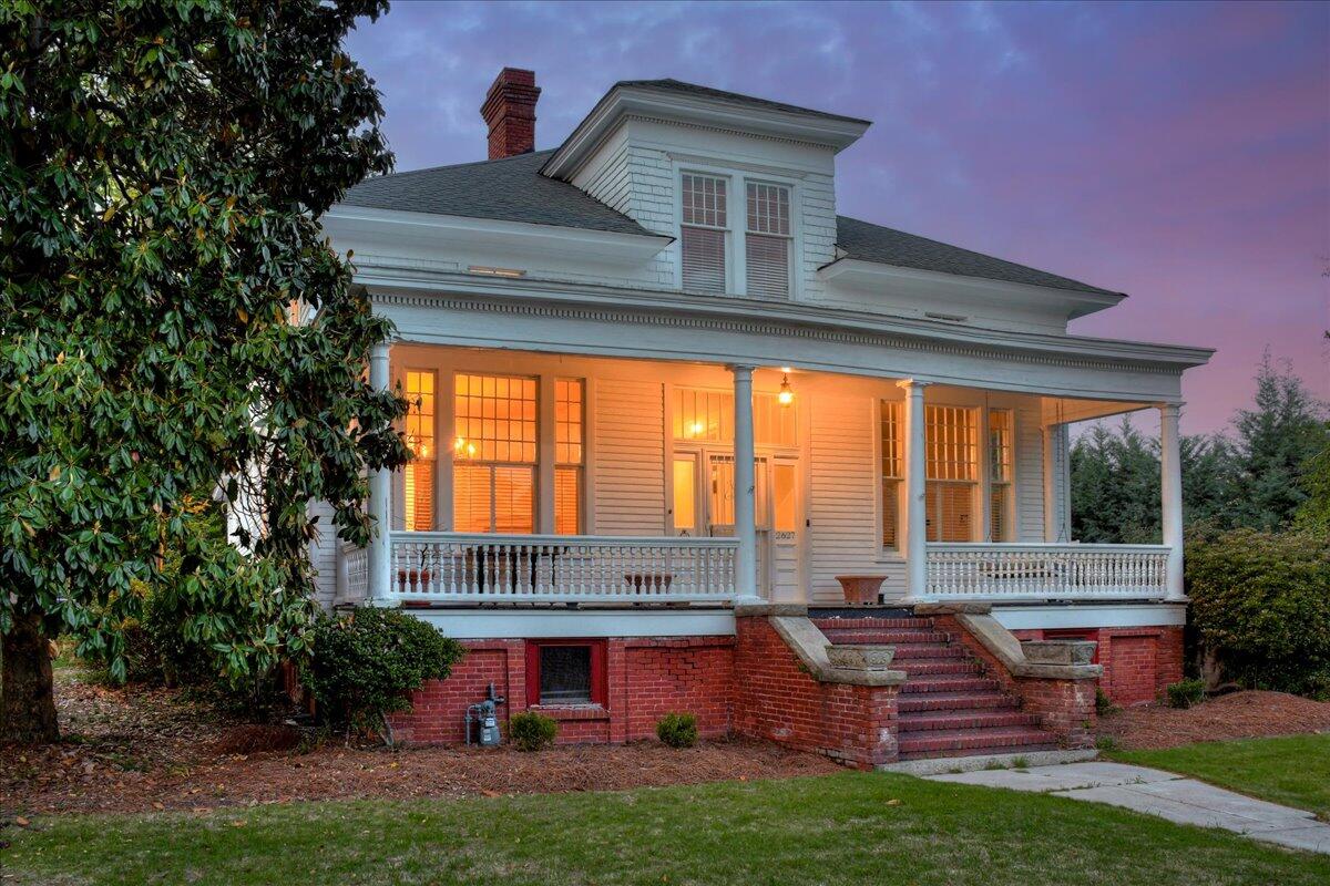 2627 HELEN STREET Street