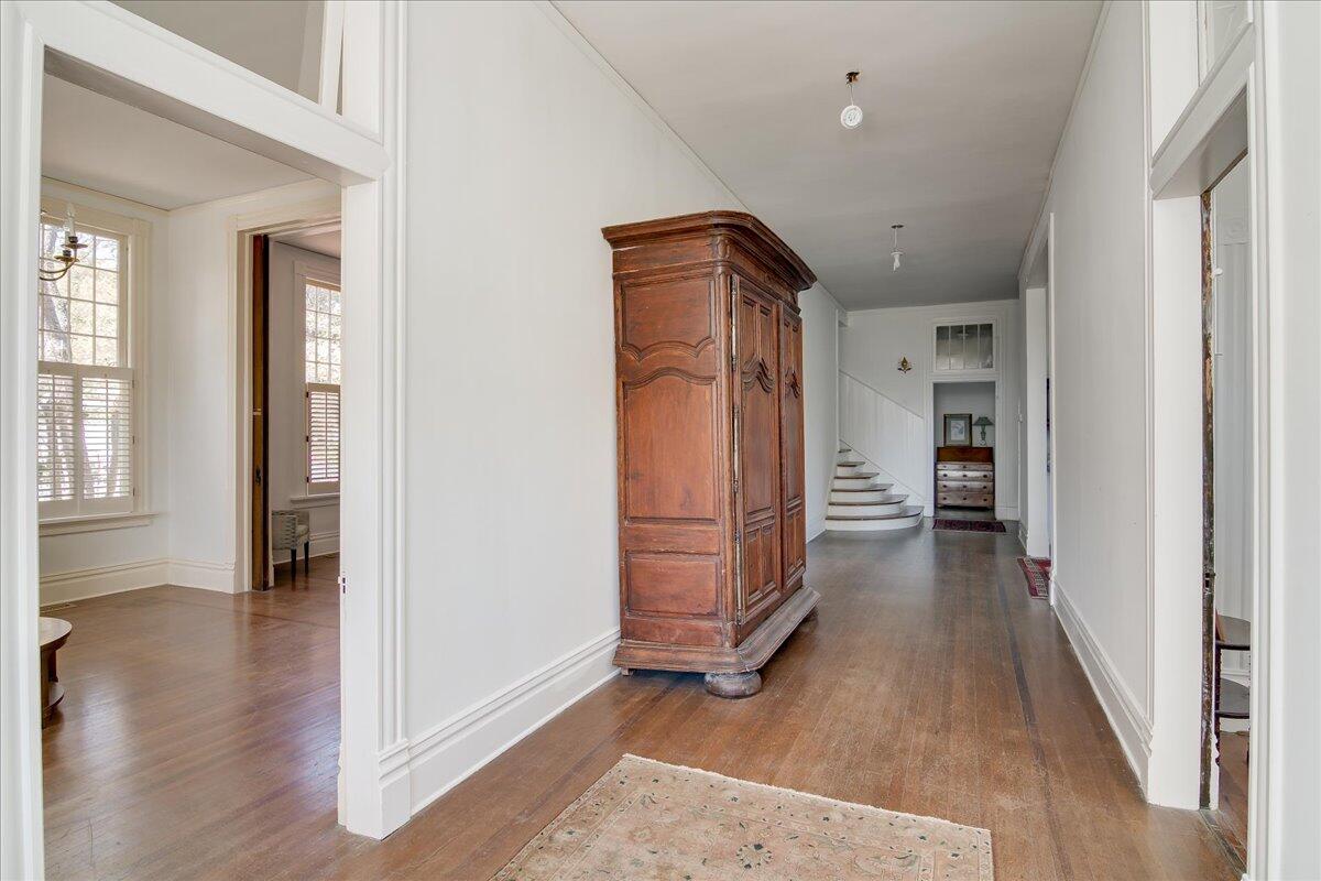 2627 HELEN STREET Street