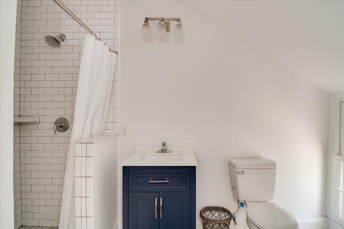 2627 HELEN STREET Street