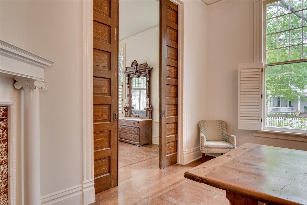 2627 HELEN STREET Street