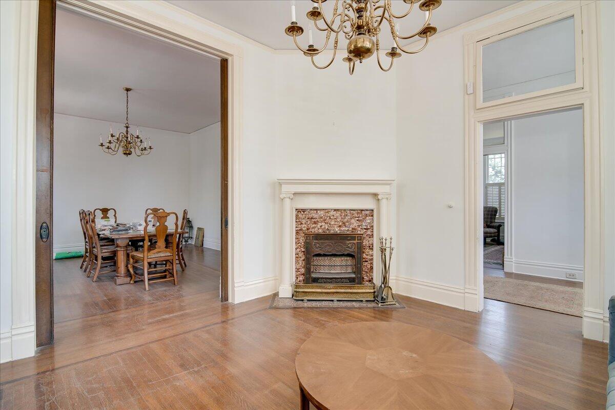 2627 HELEN STREET Street