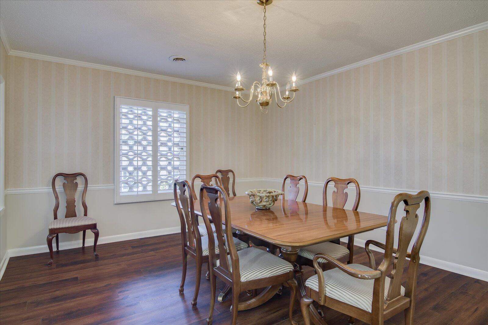 827 MILLEDGE Road Unit: C3