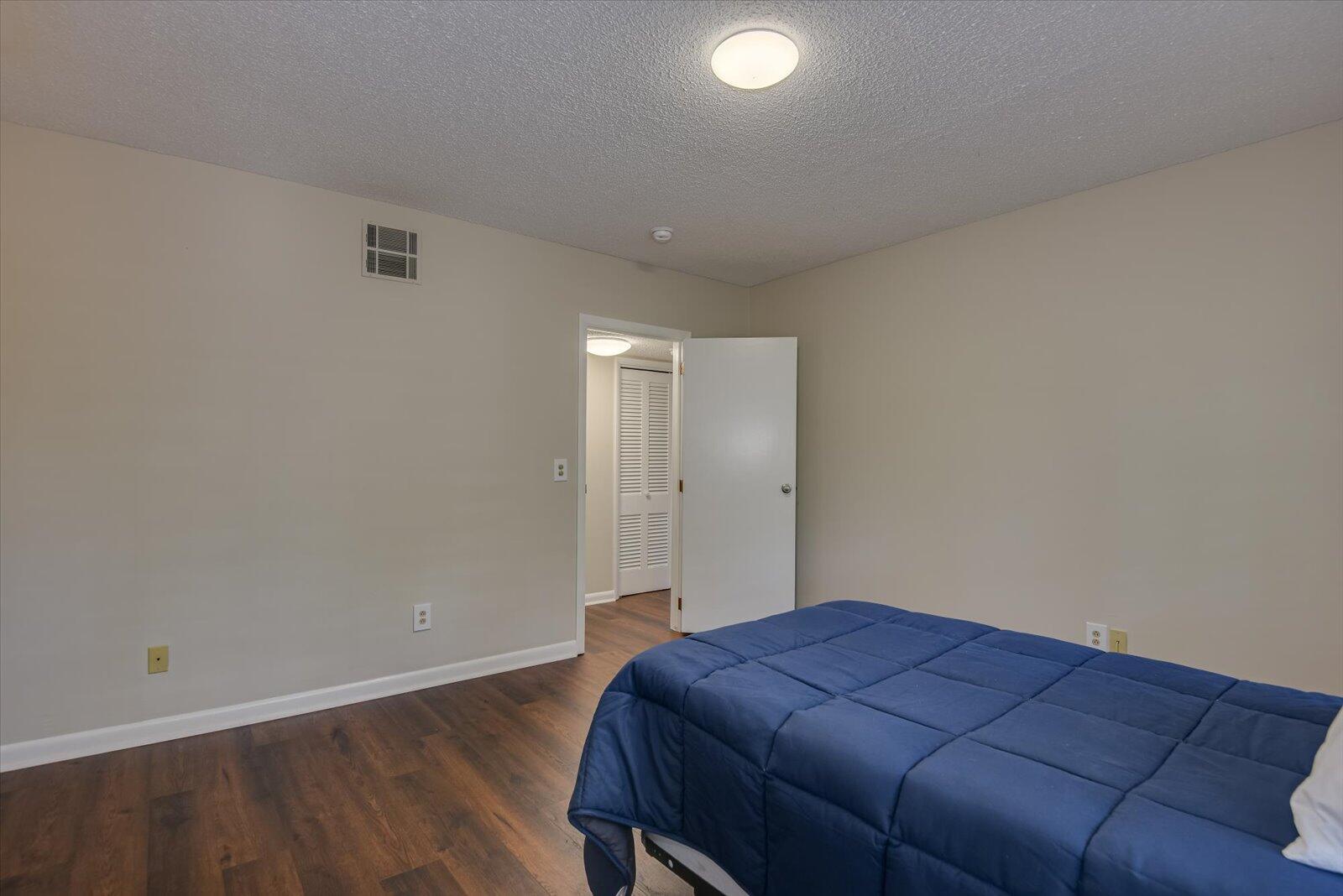 827 MILLEDGE Road Unit: C3