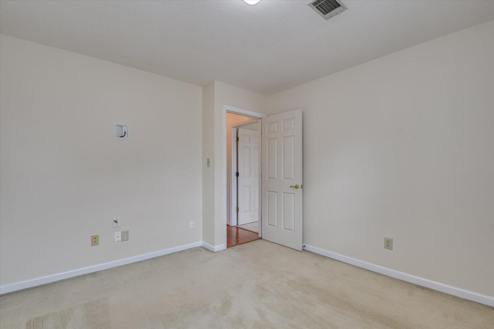 126 LENOX Court