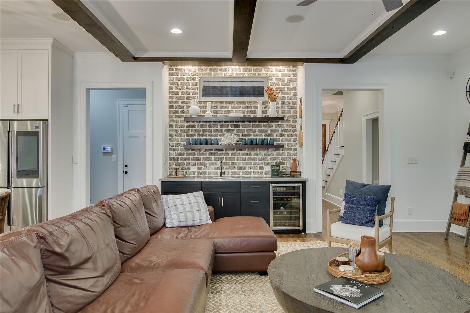 2840 TOWERING OAK Drive