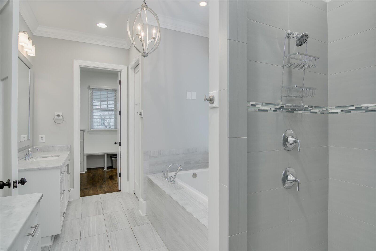 2840 TOWERING OAK Drive