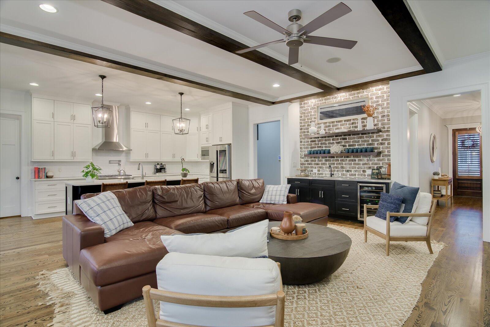 2840 TOWERING OAK Drive