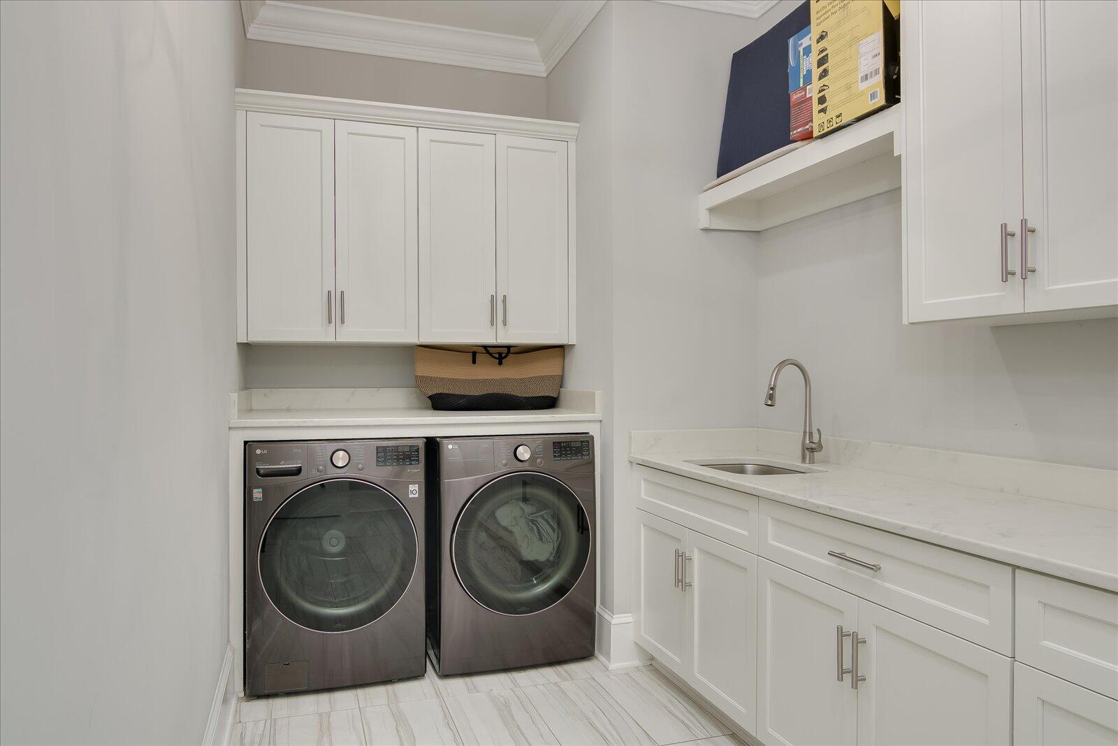 2840 TOWERING OAK Drive